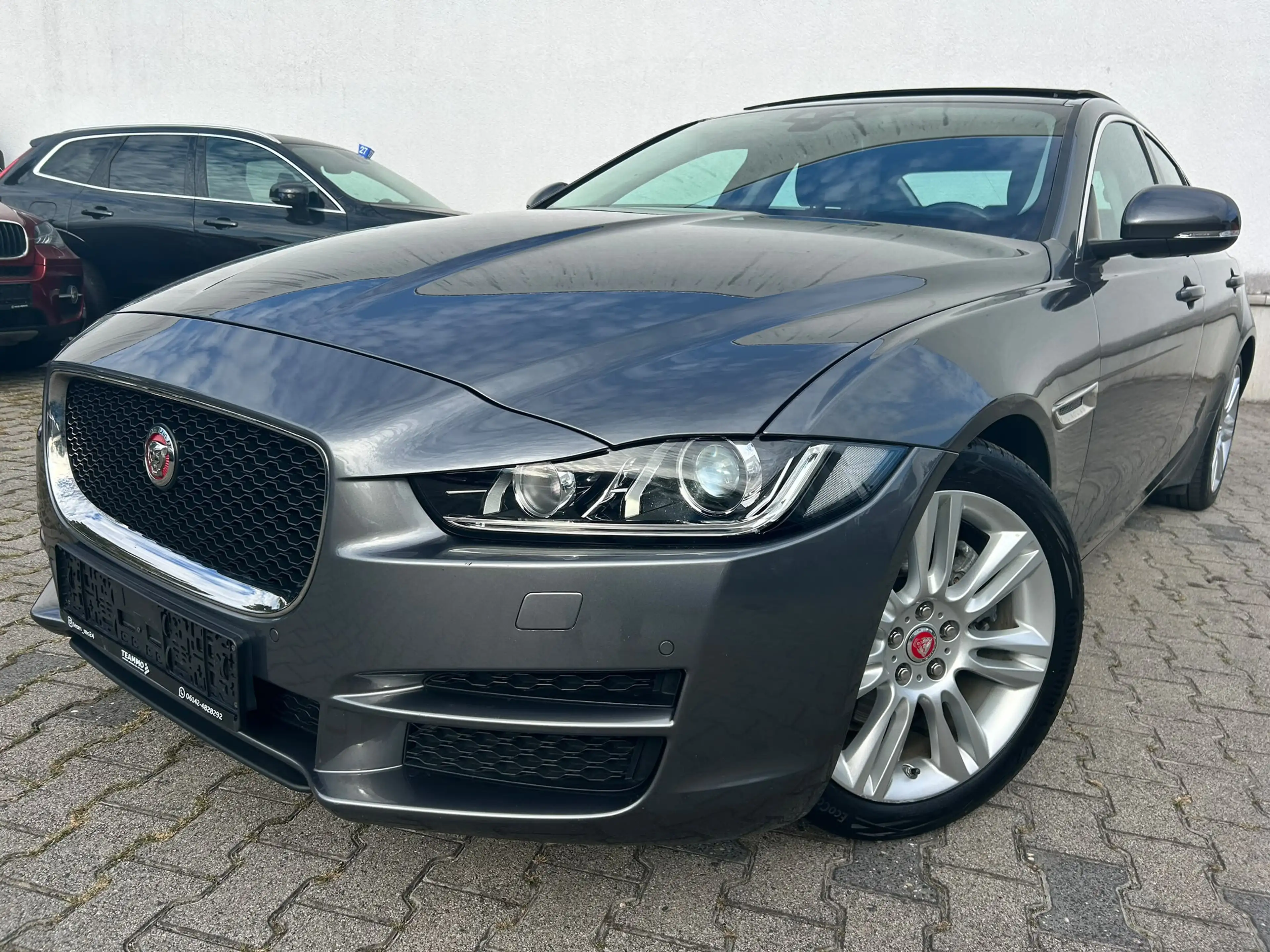 Jaguar XE PRESTIGE AB 119€|LEDER|LED|PANO|KAMERA|