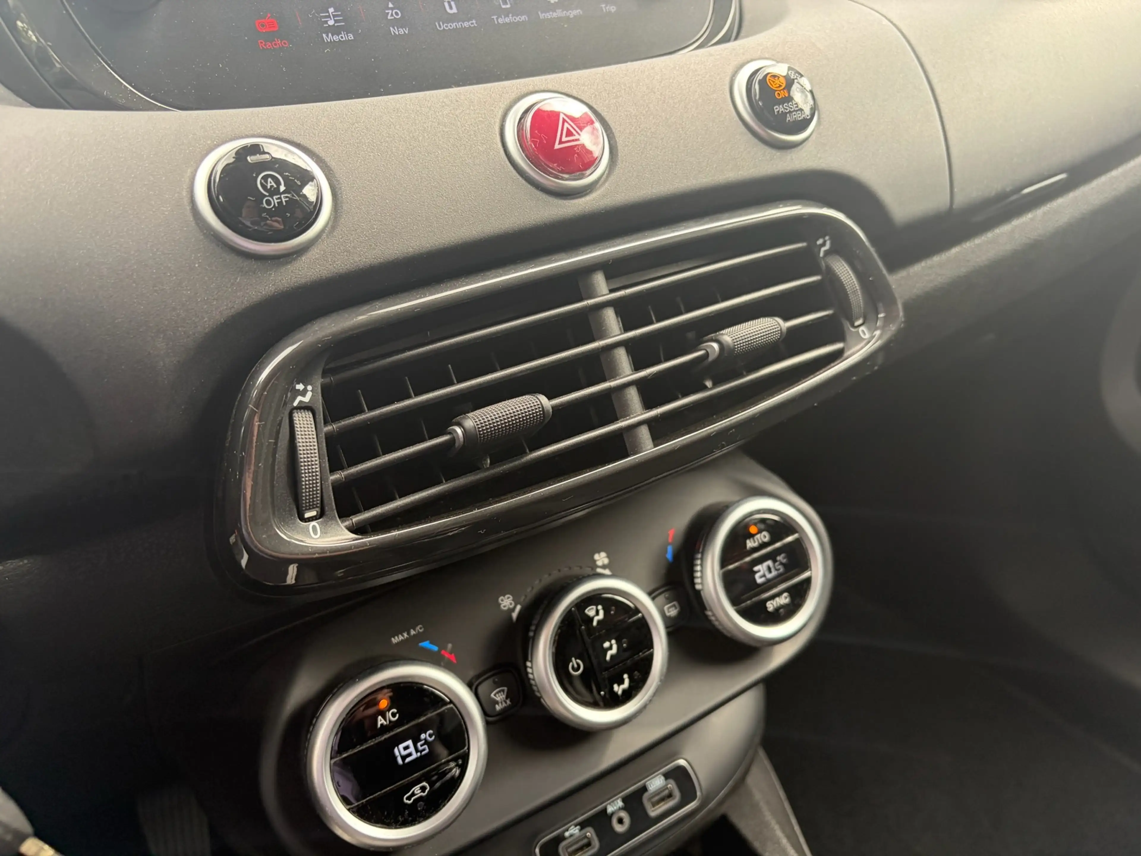 Fiat 500X 1.6i E-Torq S-DESIGN CITY CROSS — photo 23