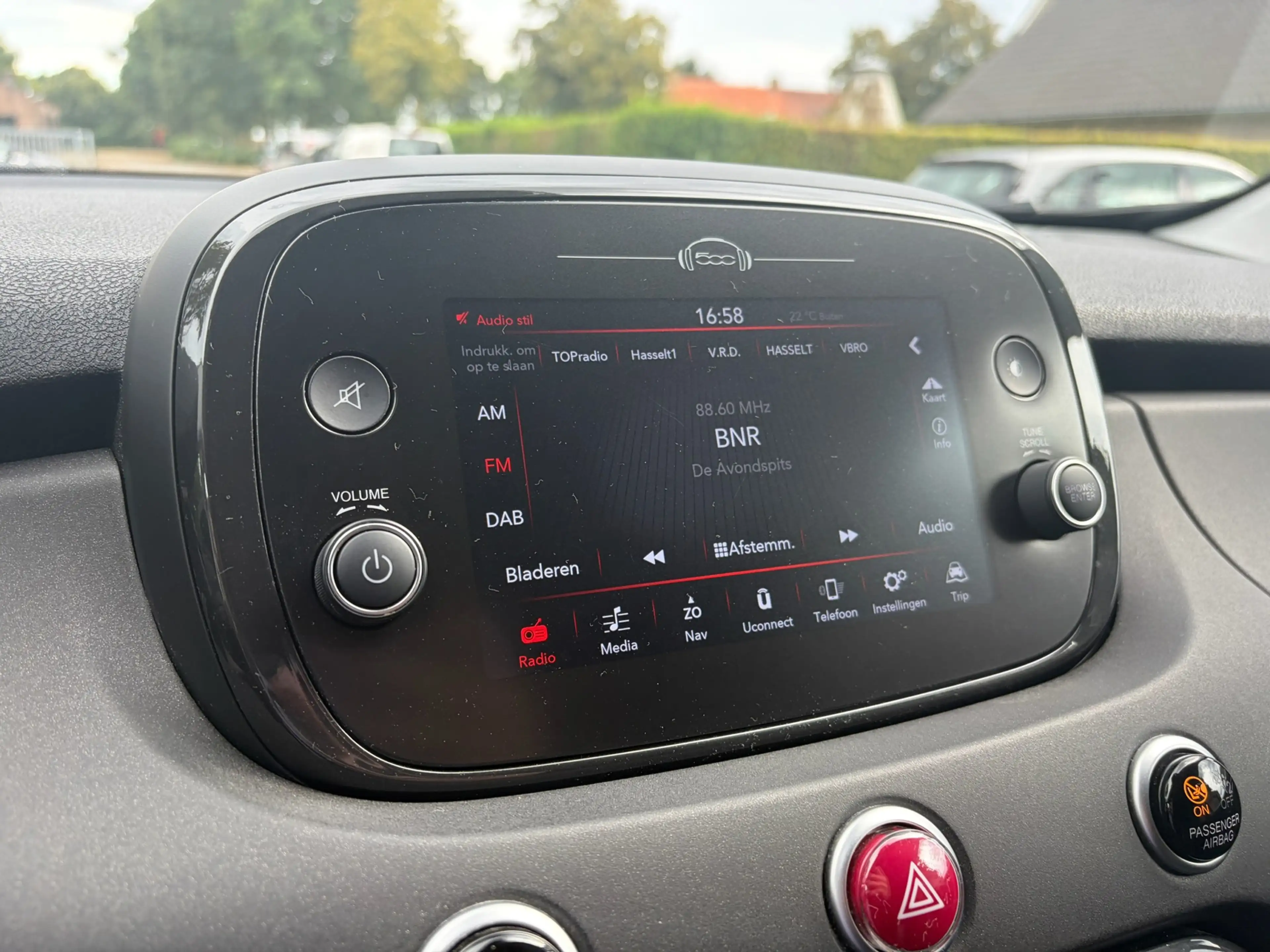Fiat 500X 1.6i E-Torq S-DESIGN CITY CROSS — photo 22