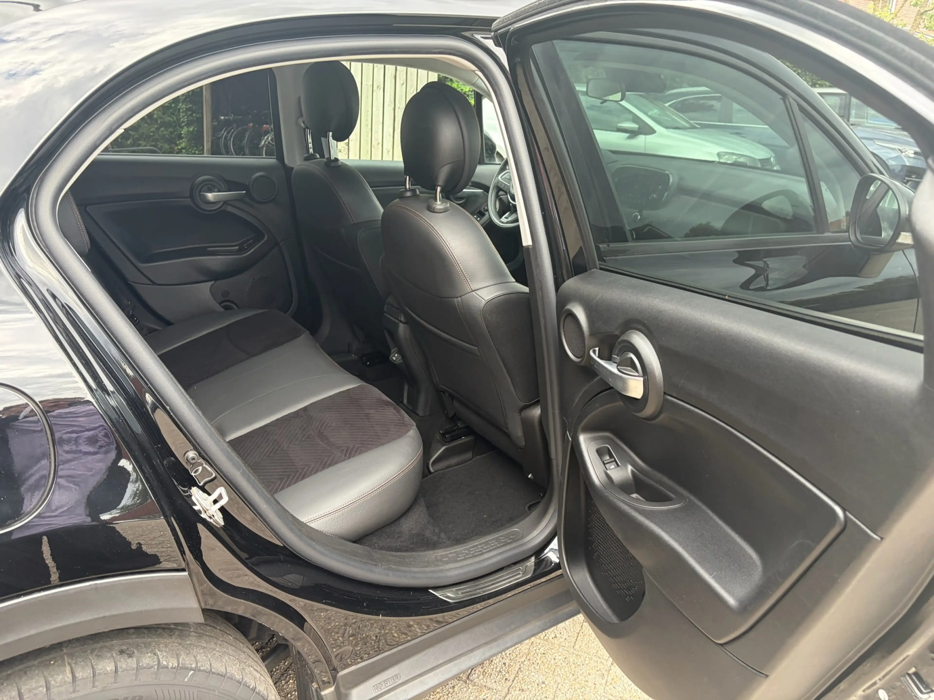 Fiat 500X 1.6i E-Torq S-DESIGN CITY CROSS — photo 28