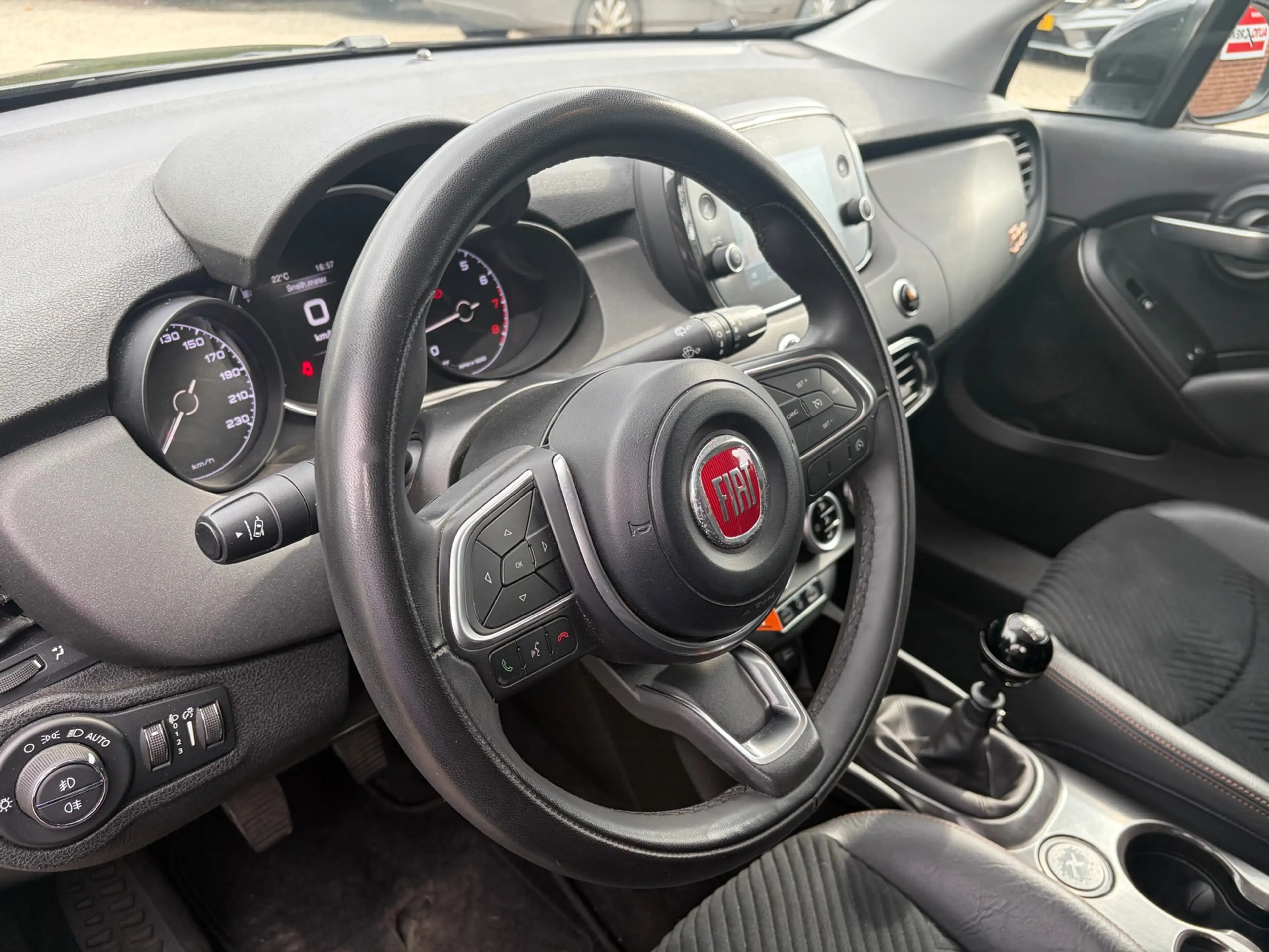 Fiat 500X 1.6i E-Torq S-DESIGN CITY CROSS — photo 14