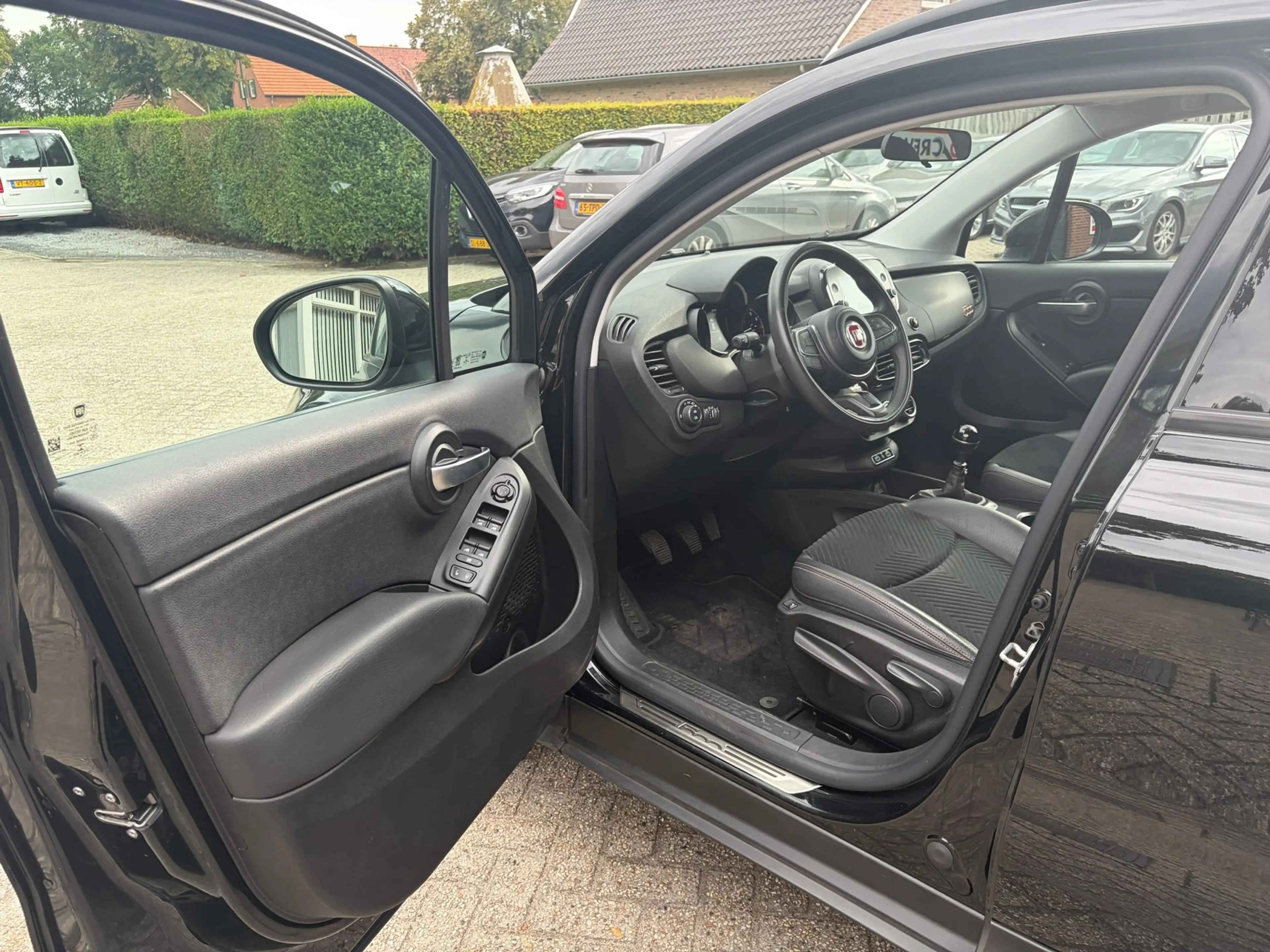 Fiat 500X 1.6i E-Torq S-DESIGN CITY CROSS — photo 11