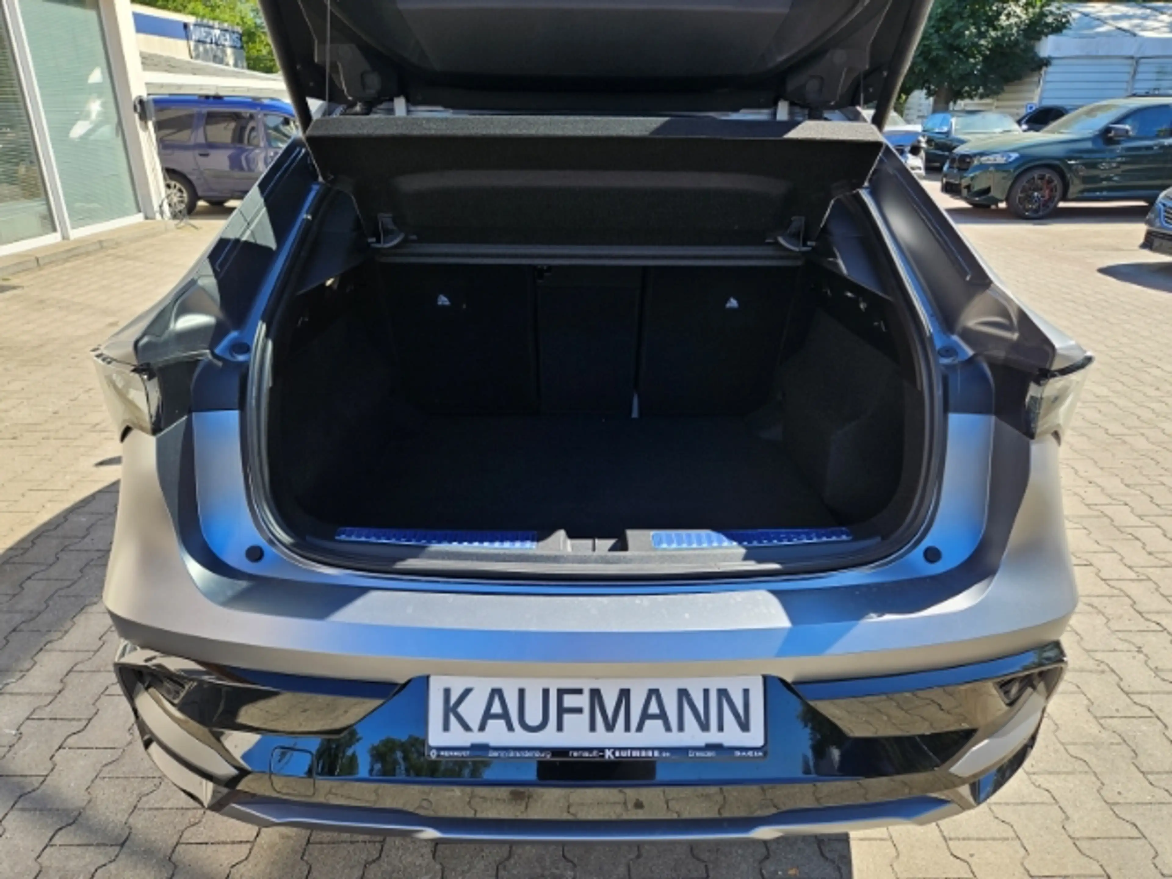 Renault Rafale 200 E-Tech Full Hybrid Esprit Alpine Panoramadach — photo 14
