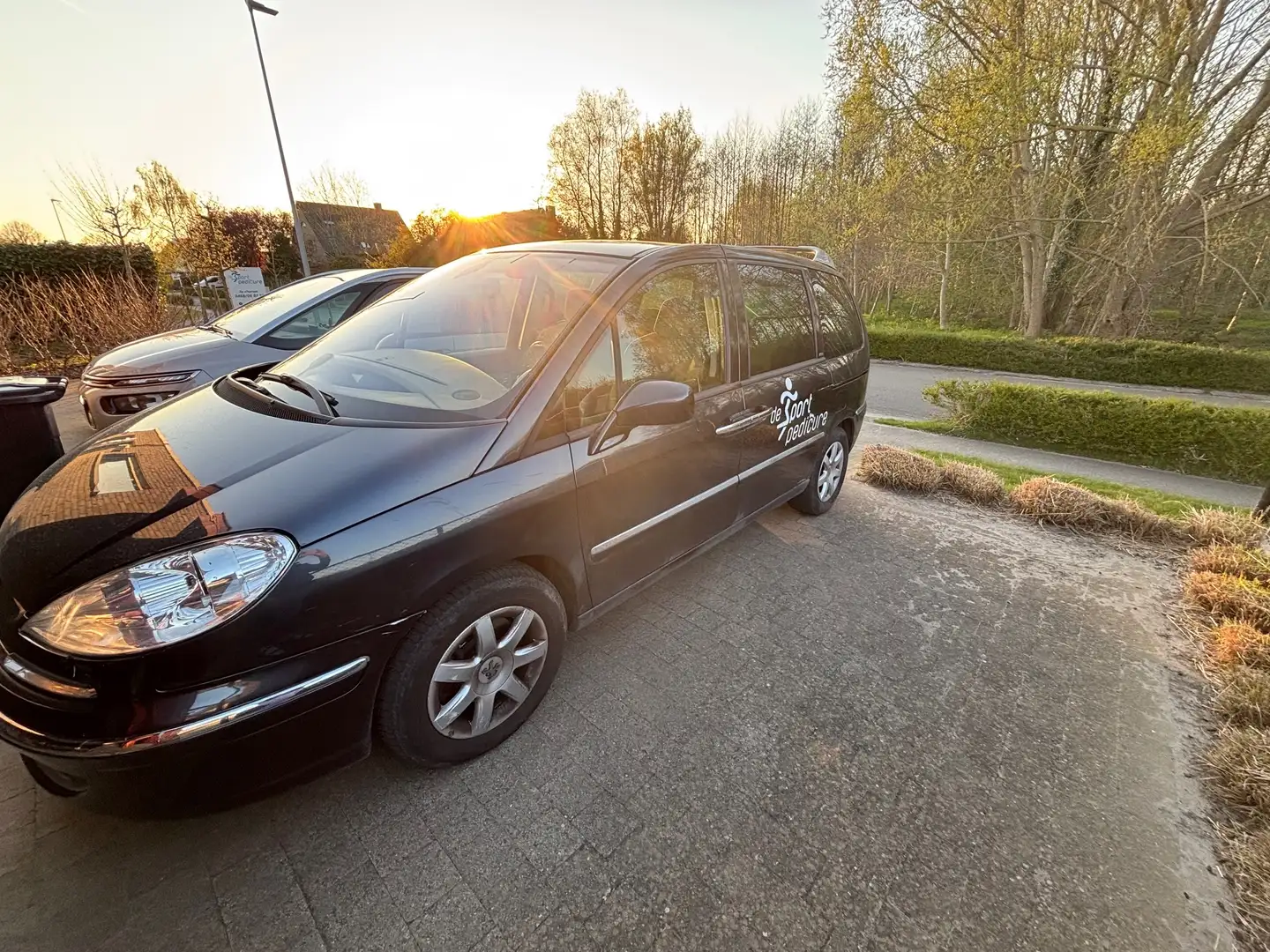 Peugeot 807 807 HDi 170 Bi-Turbo AutomatikPlatinum Gris - 2