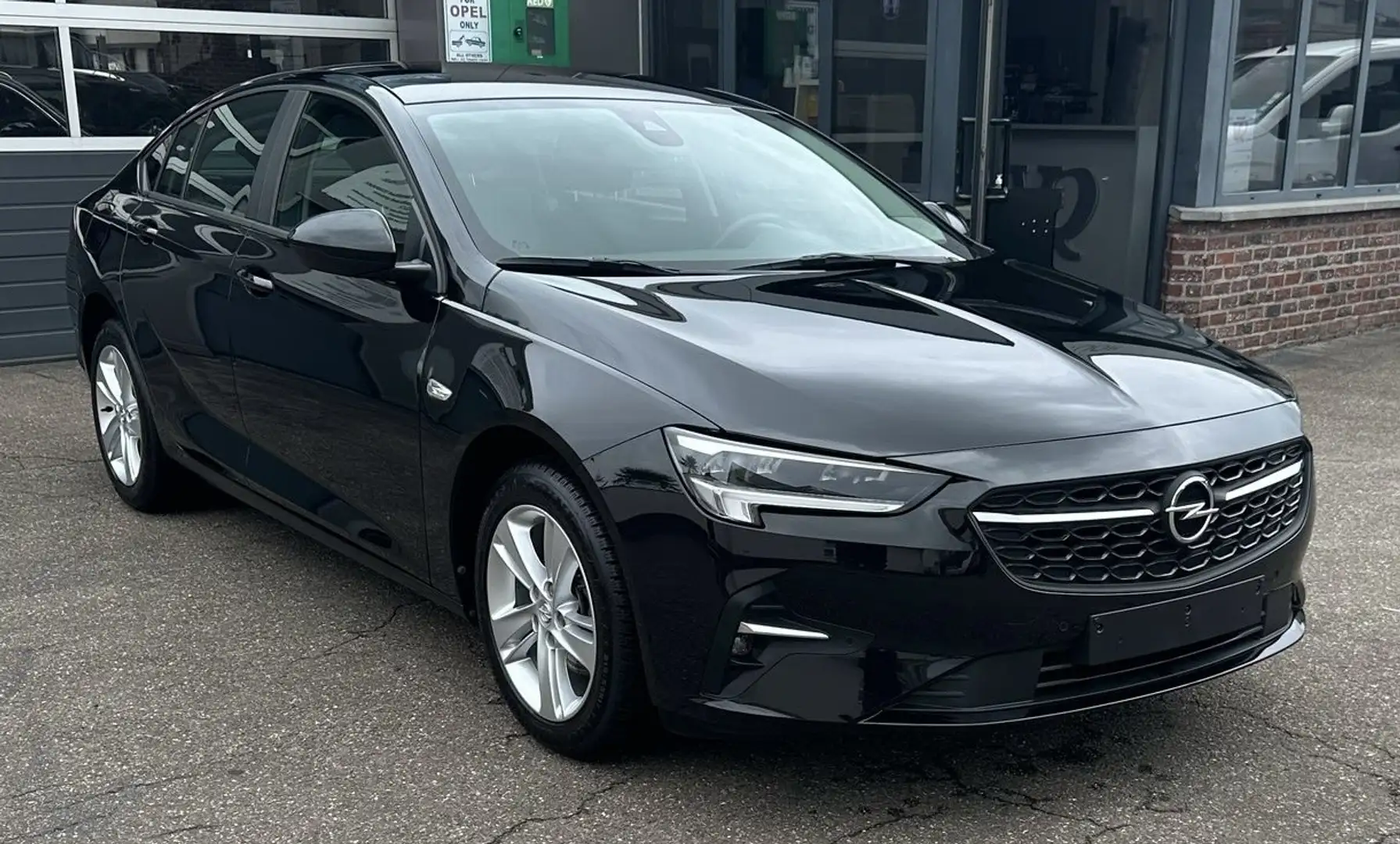 Opel Insignia B 15CDTI GrandSport FaceliftModel BusinessEdition Negro - 2
