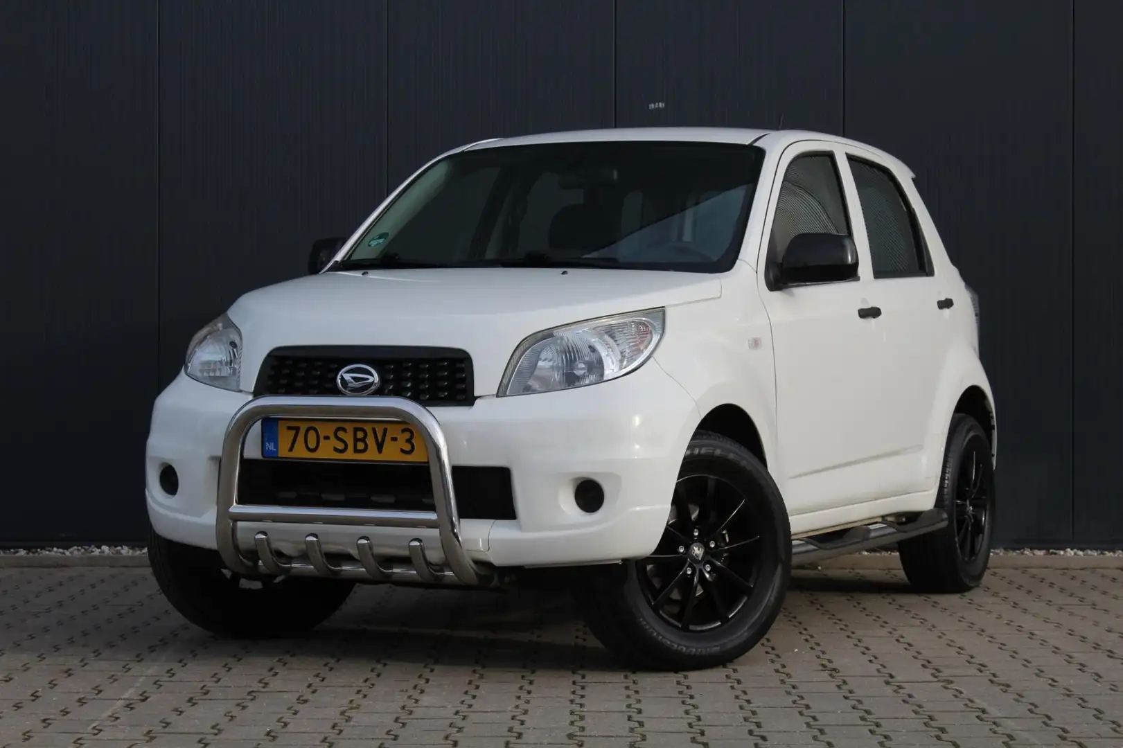 Daihatsu Terios 1.5 2WD Tour Limited | Trekhaak | Airco | Bull / S Weiß - 1