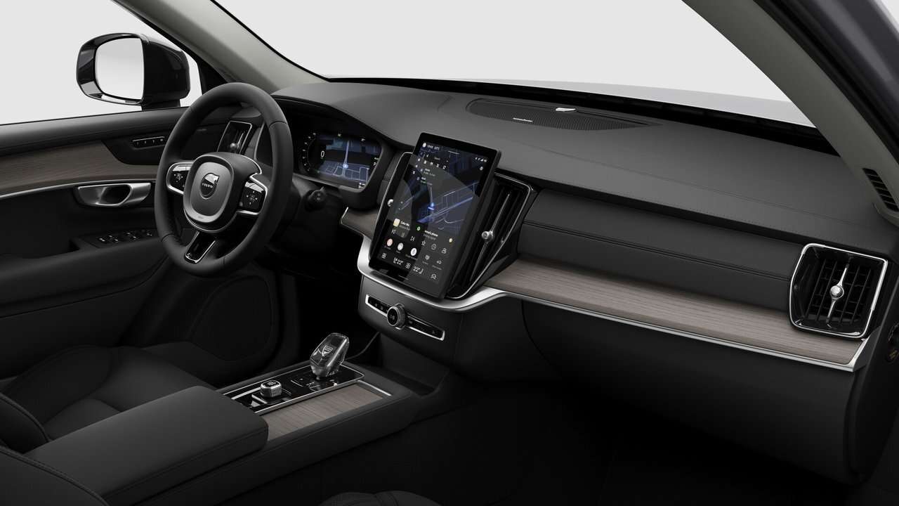 2026 Volvo XC90 Plus 7-Seater (Dark Theme) thumb 10