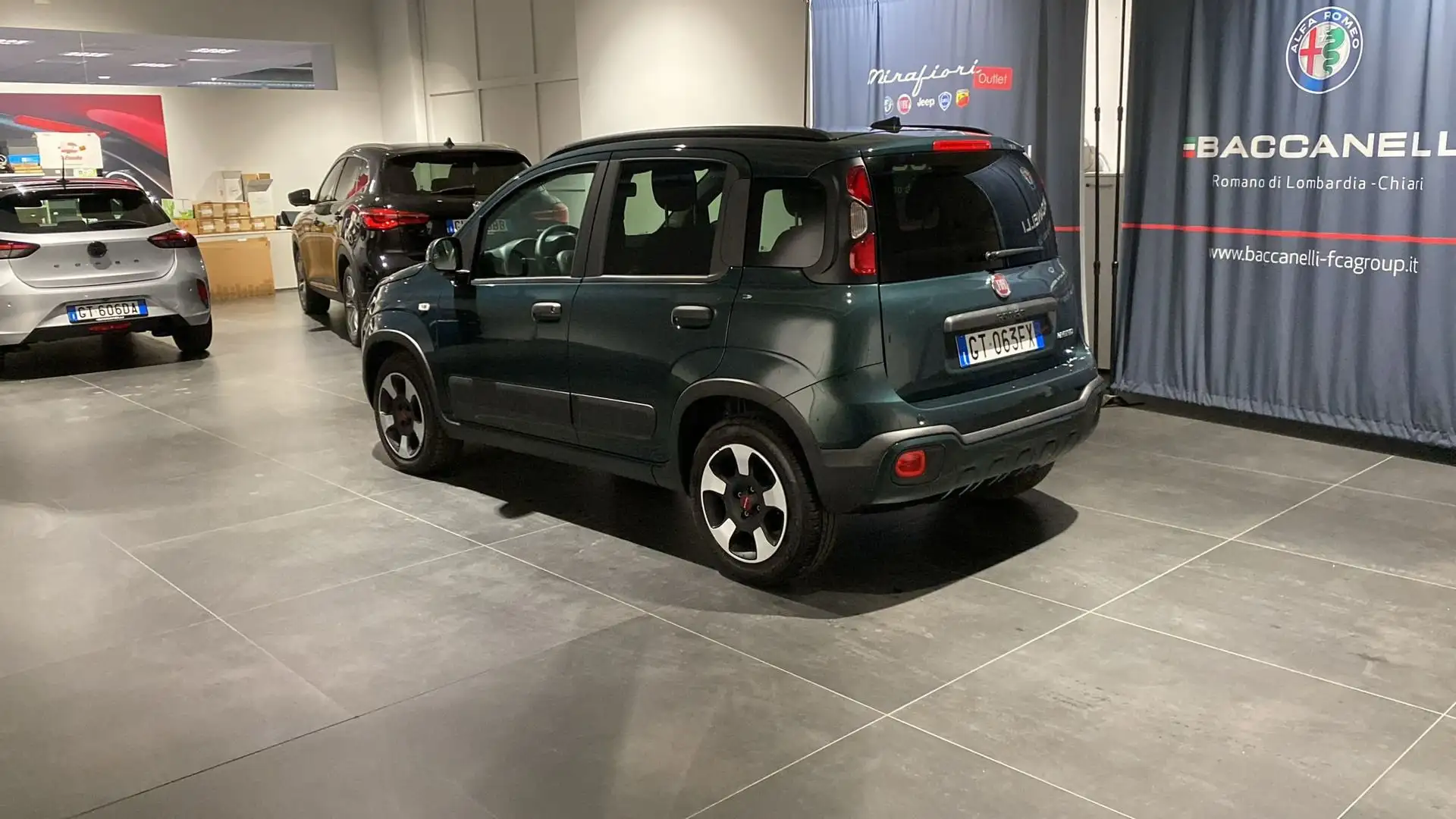 Fiat Panda 1.0 FireFly S&S Hybrid Verde - 2