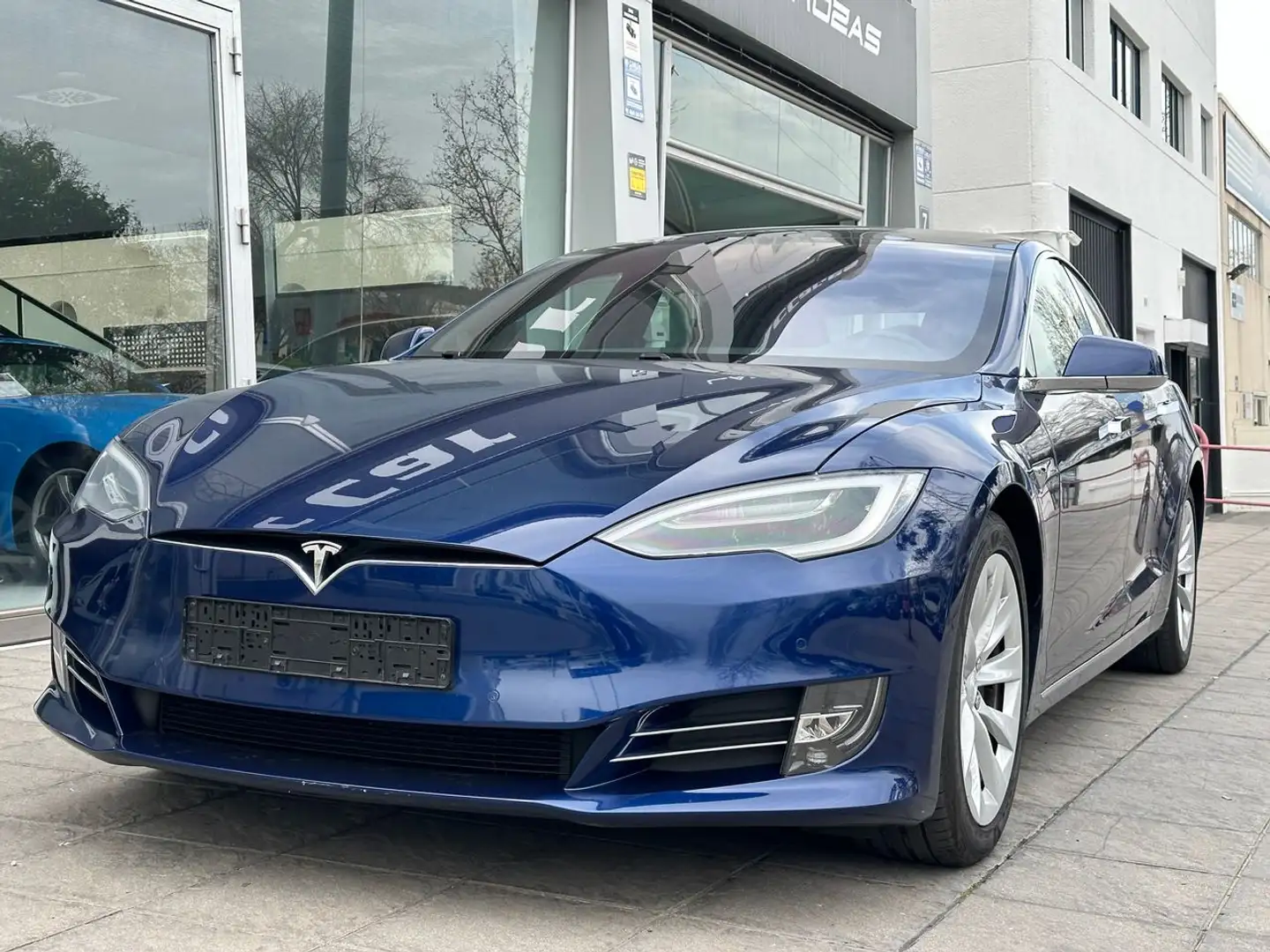 Tesla Model S 75D Azul - 2