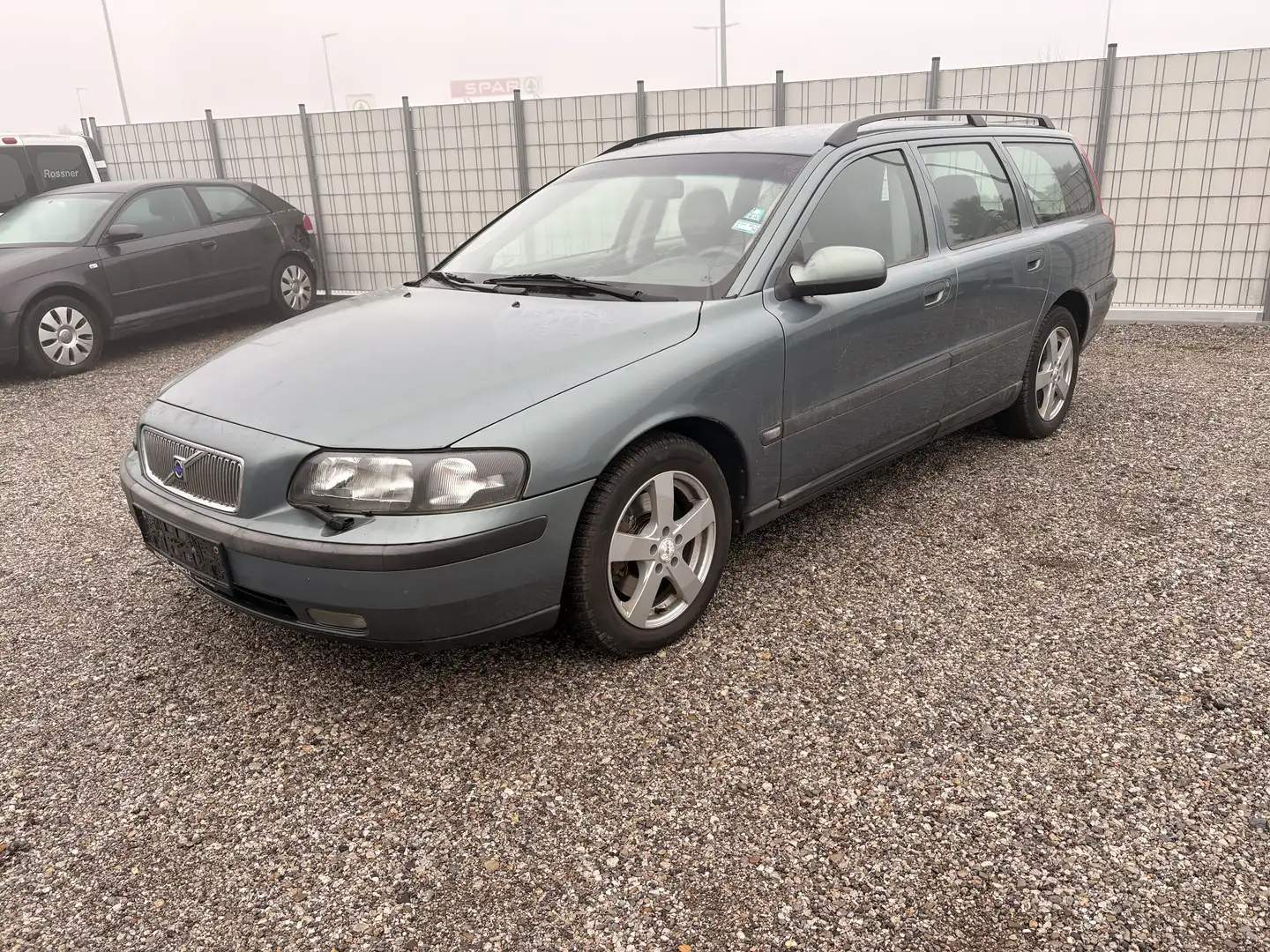 Volvo V70 D5 Grün - 1