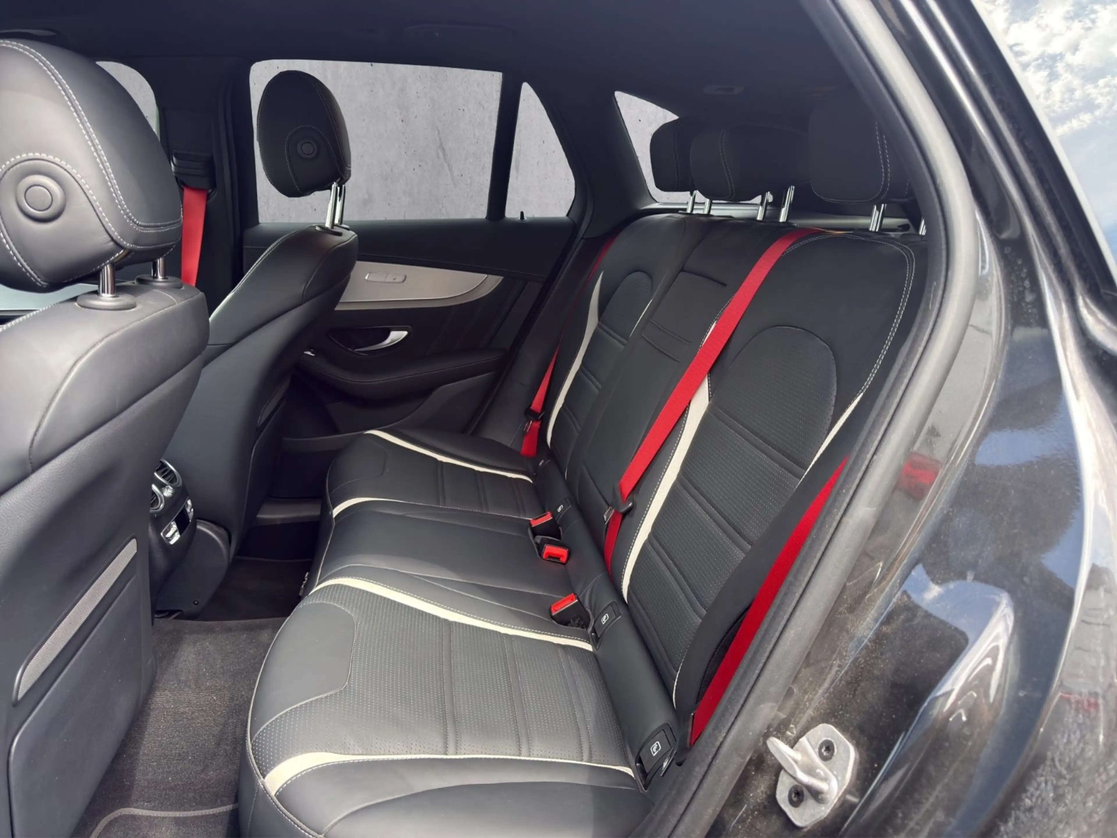 Mercedes-Benz GLC 63 AMG GLC 63 S AMG 4Matic HuD Pano 360° AHK — photo 10