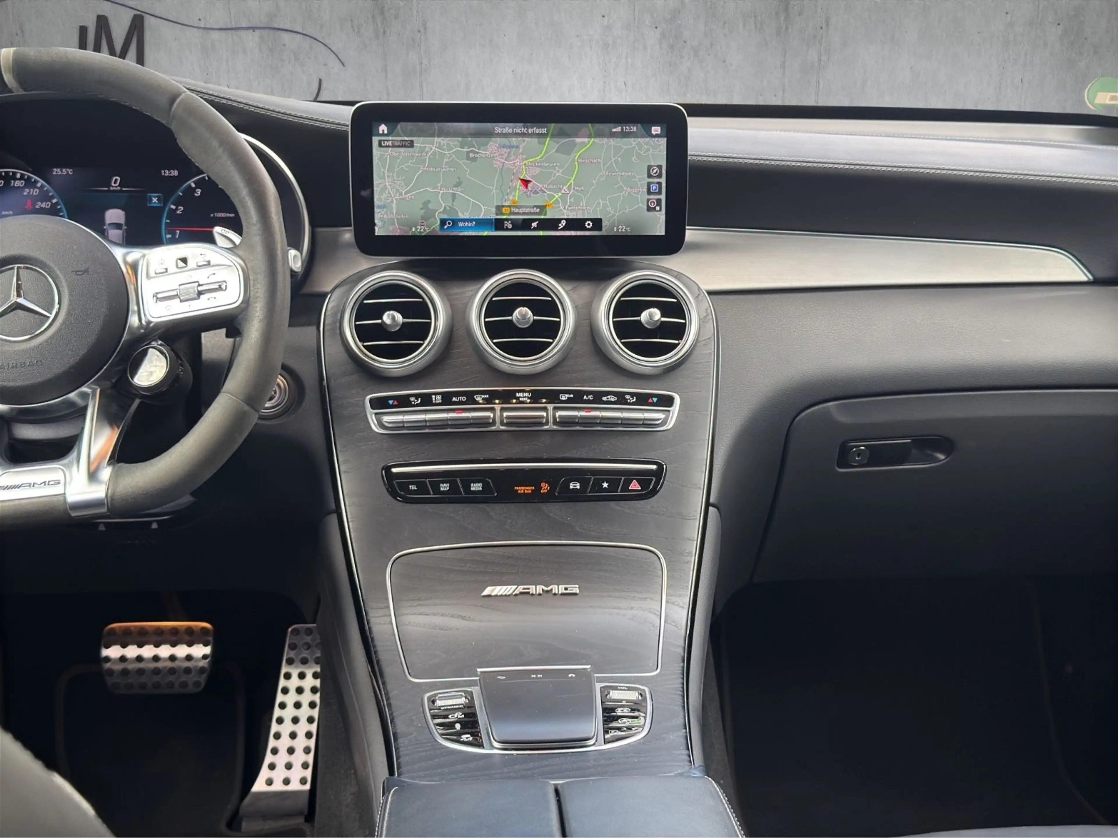 Mercedes-Benz GLC 63 AMG GLC 63 S AMG 4Matic HuD Pano 360° AHK — photo 14