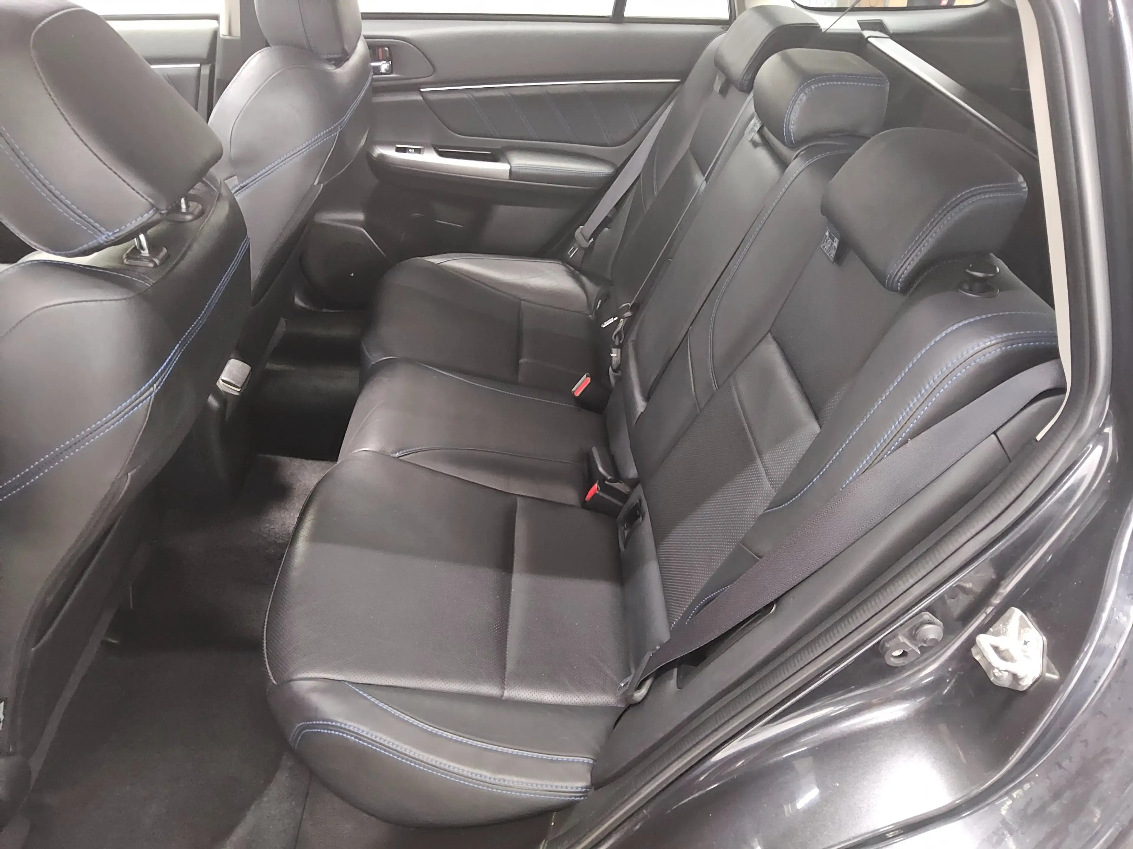 Subaru Levorg 1.6 Leder Navi LED — photo 13