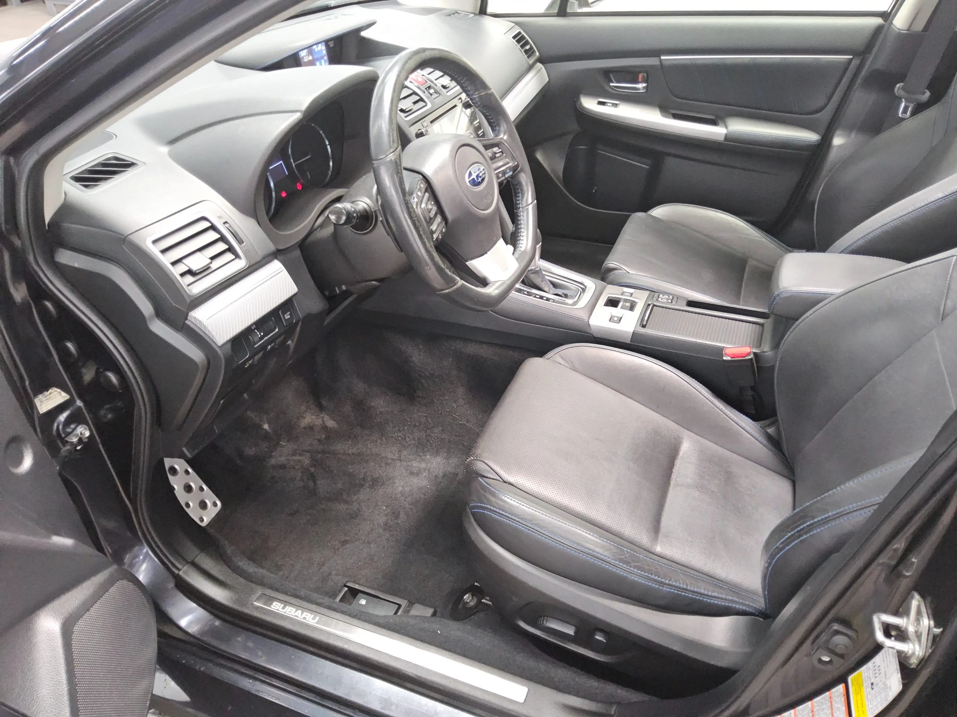 Subaru Levorg 1.6 Leder Navi LED — photo 8