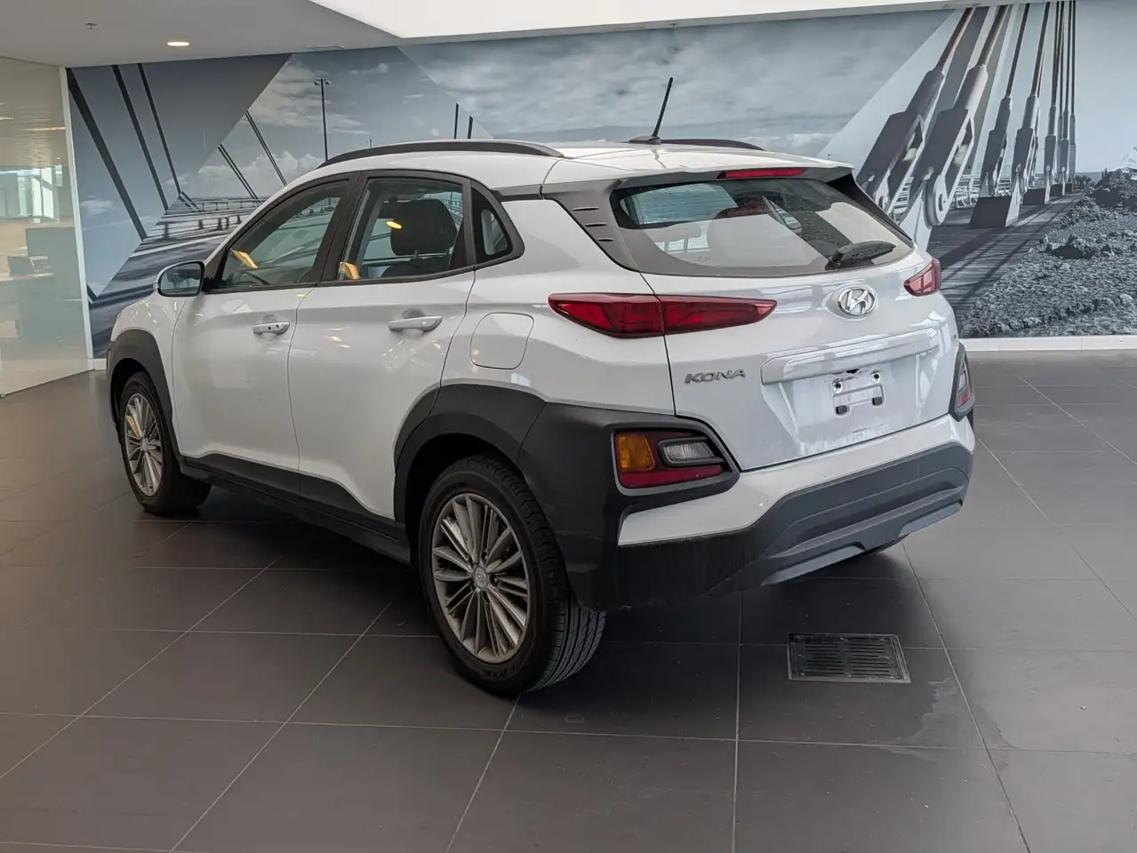 Hyundai KONA снимка Hyundai KONA