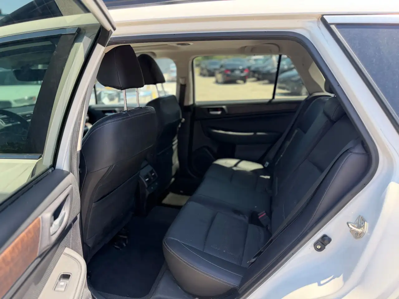 Subaru OUTBACK fotografie Subaru OUTBACK