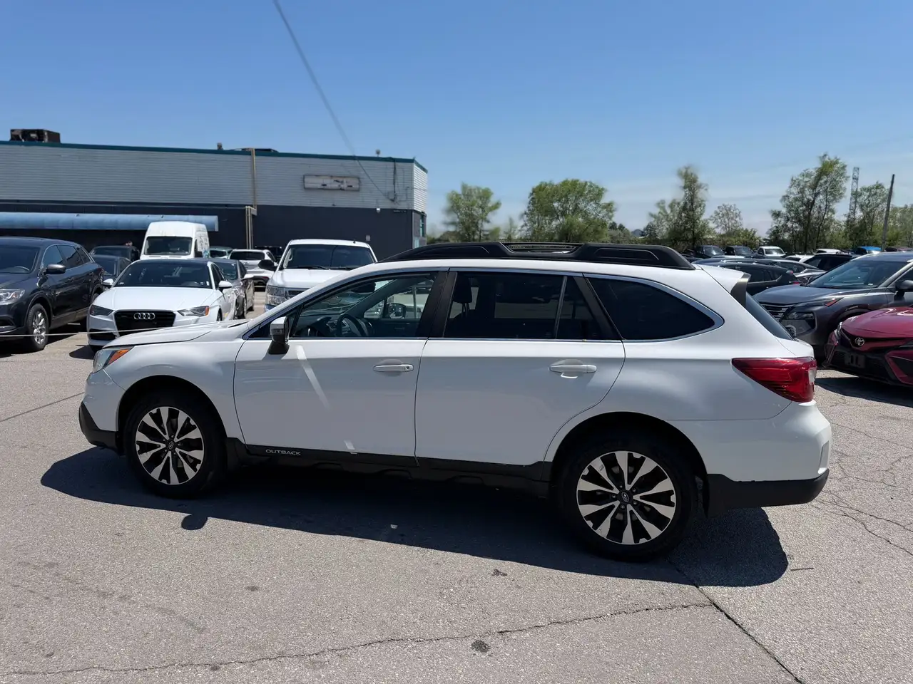 Subaru OUTBACK fotografie Subaru OUTBACK