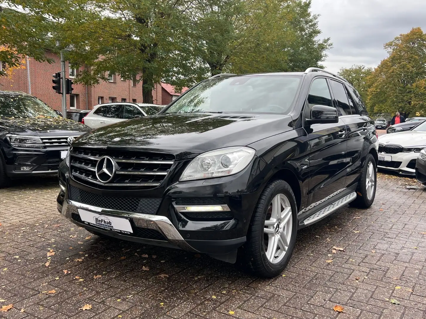 Mercedes-Benz ML 350 CDI BlueTec*4-MATIC*LEDER*SHZ*SCHIEBEDACH Schwarz - 2