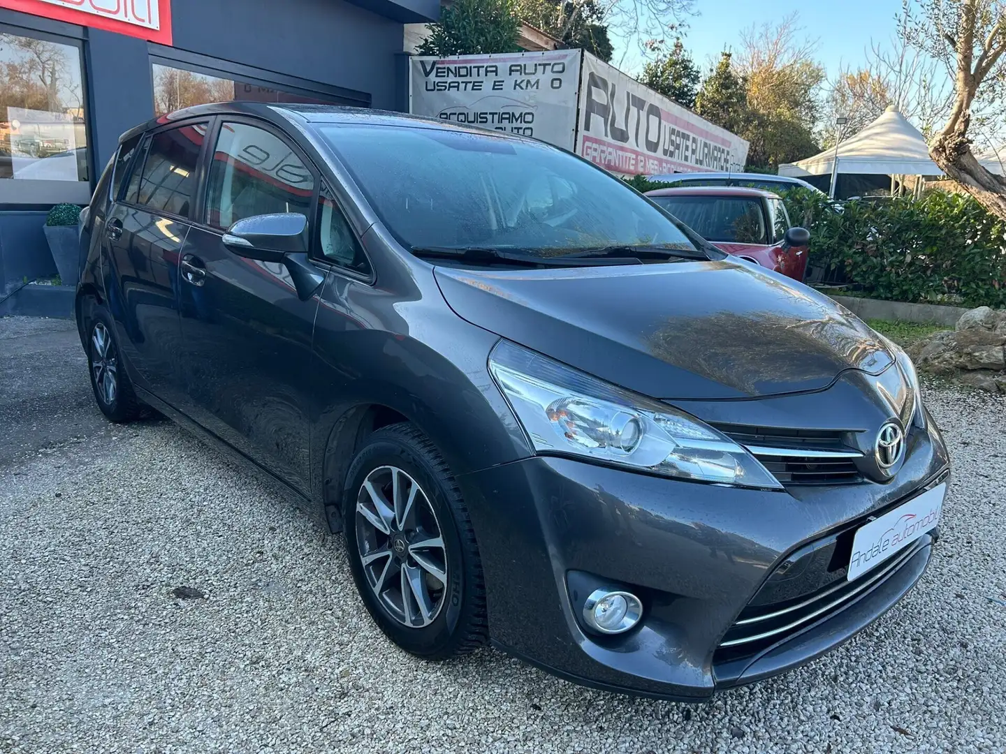 Toyota Verso Verso 1.6 D-4D Style 7 POSTI KM 120000 TAGLIANDI T Grigio - 2