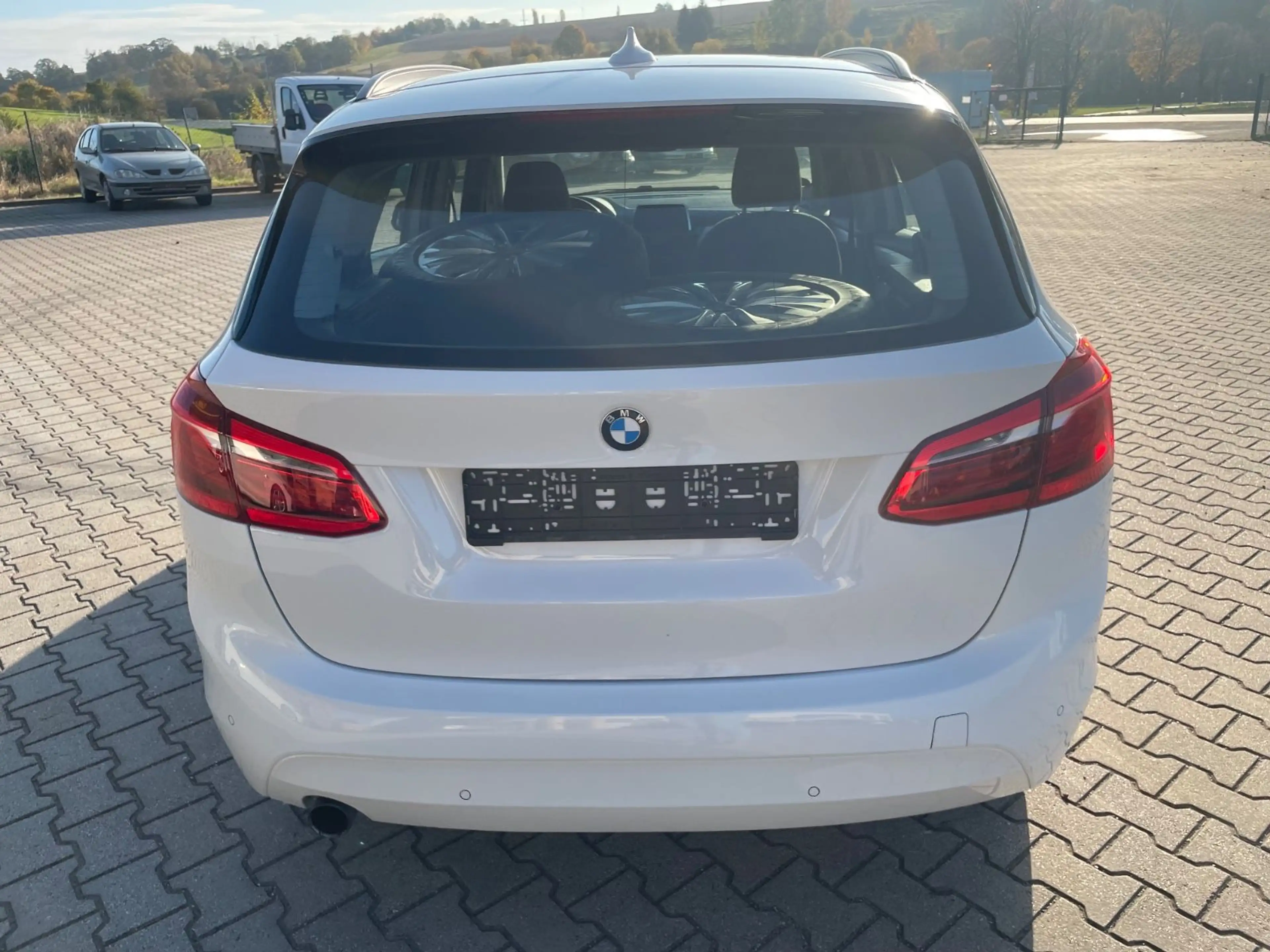 BMW 216 i Active Tourer Advantage — photo 4