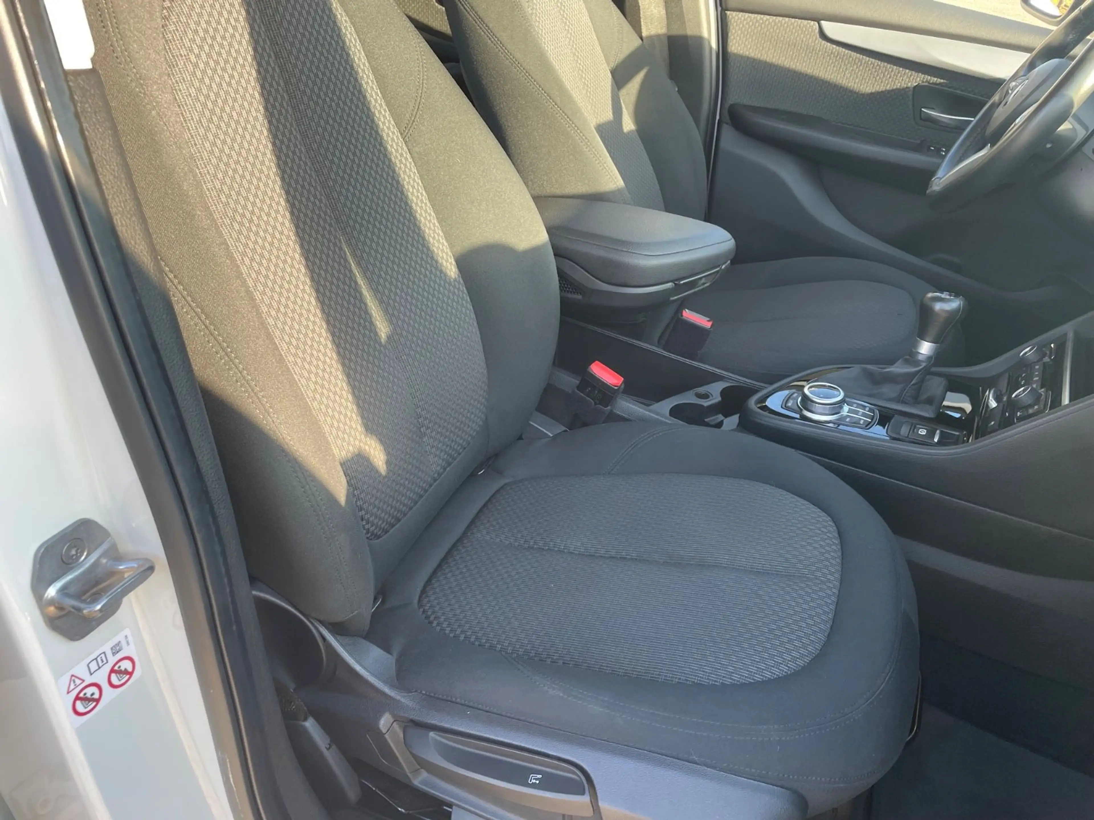 BMW 216 i Active Tourer Advantage — photo 8