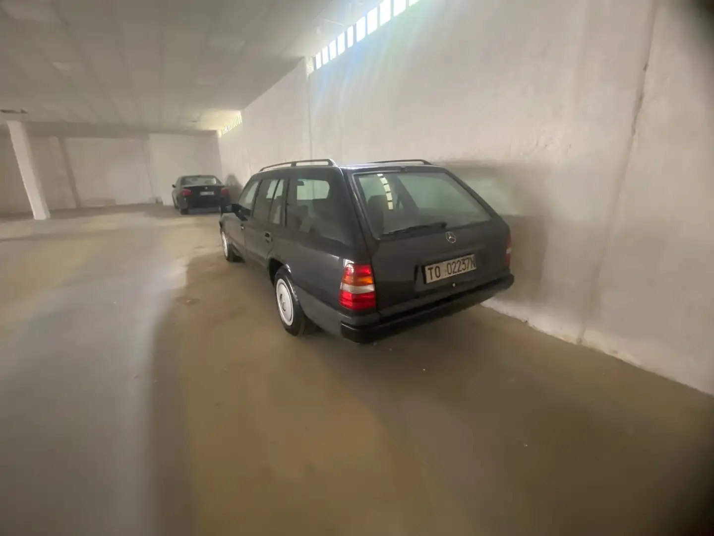 Mercedes-Benz E 200 E SW 200 TE Negru - 2