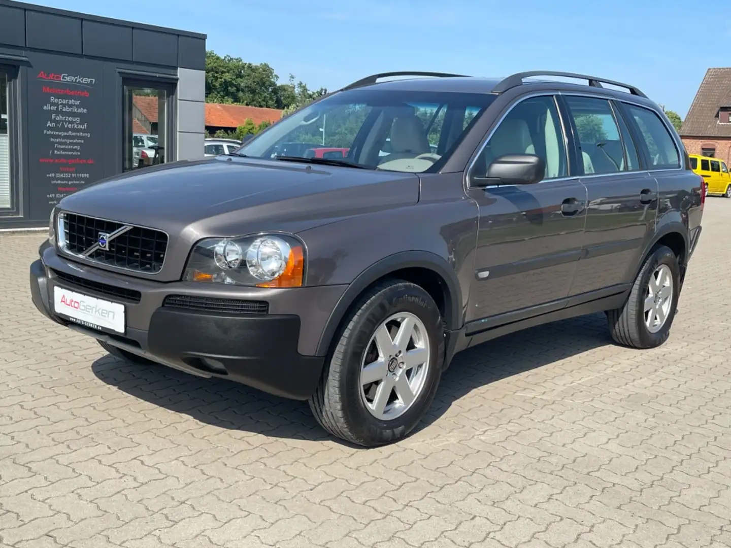 Volvo XC90 D5 Momentum Volvo-Scheckheft 7-Sitzer Gris - 2