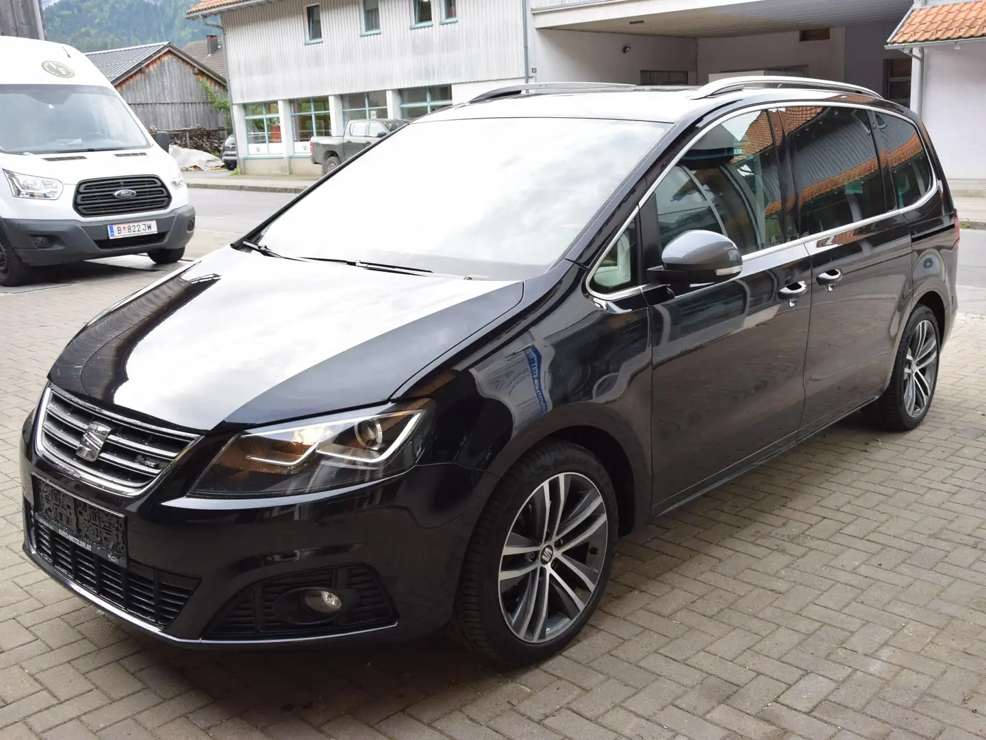SEAT Alhambra FR-Line Allrad Schwarz - 2