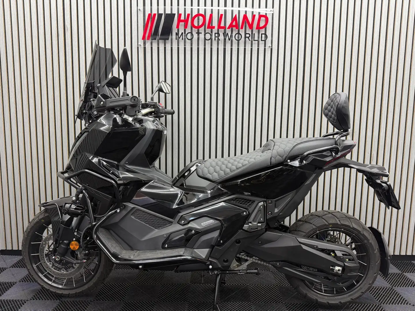 Honda X-ADV 750 Negru - 2