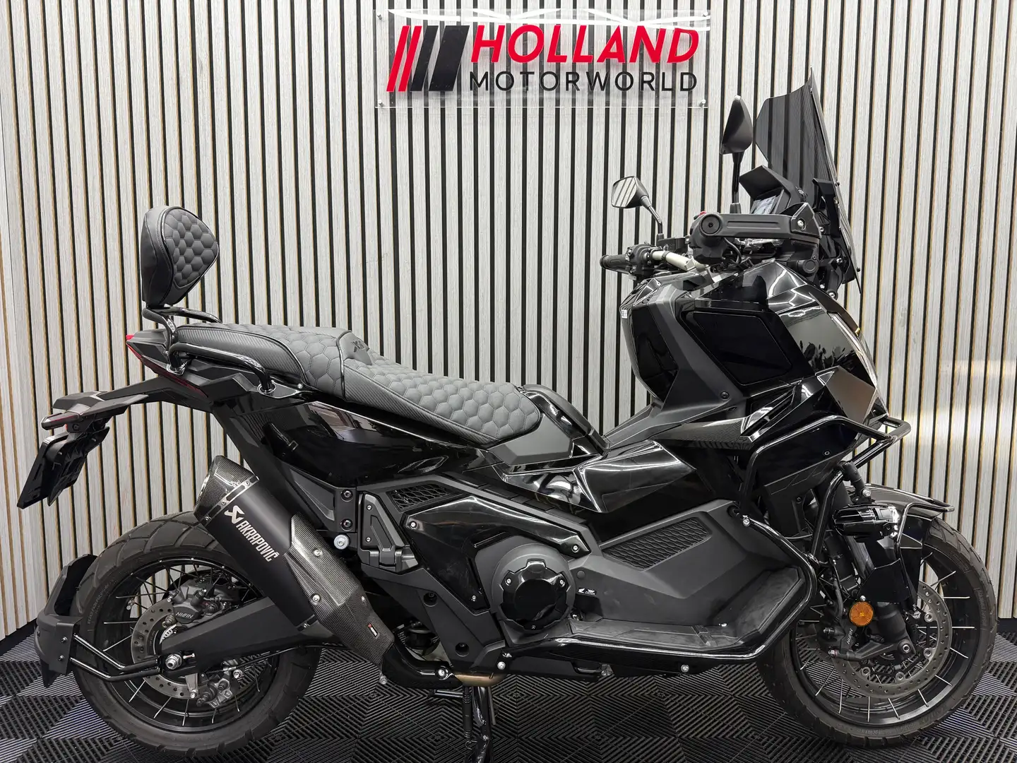 Honda X-ADV 750 Negru - 1