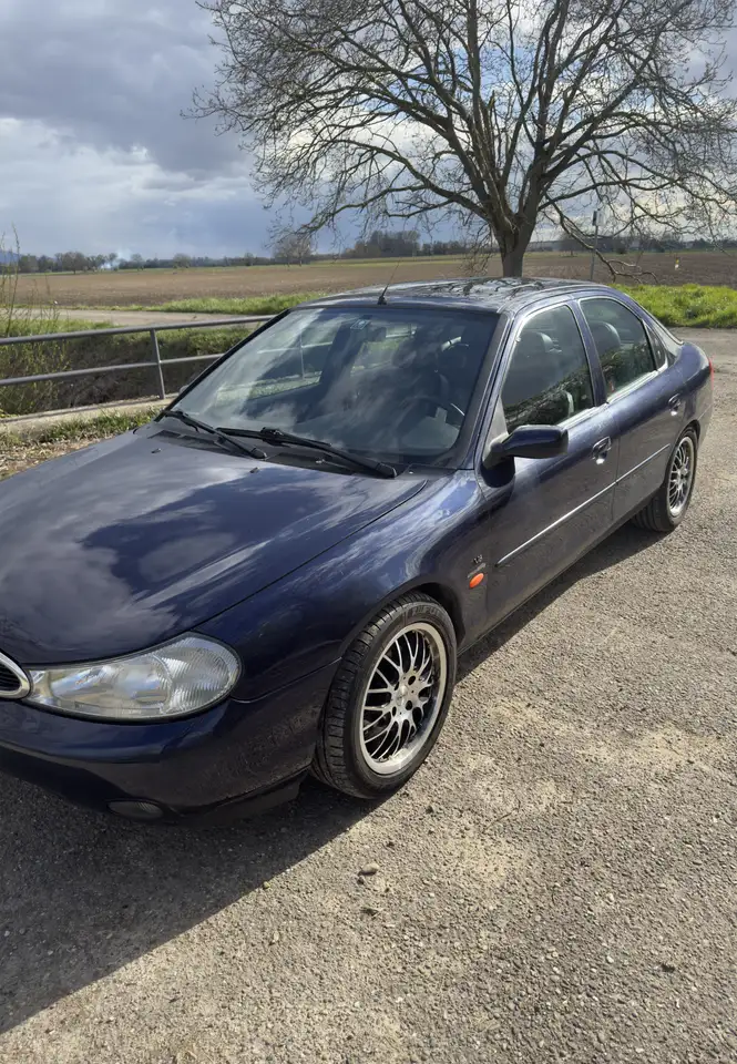 Ford Mondeo Ghia, foto 3