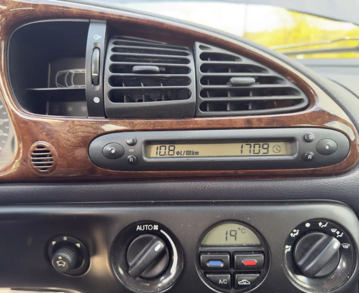 Ford Mondeo Ghia, foto 11