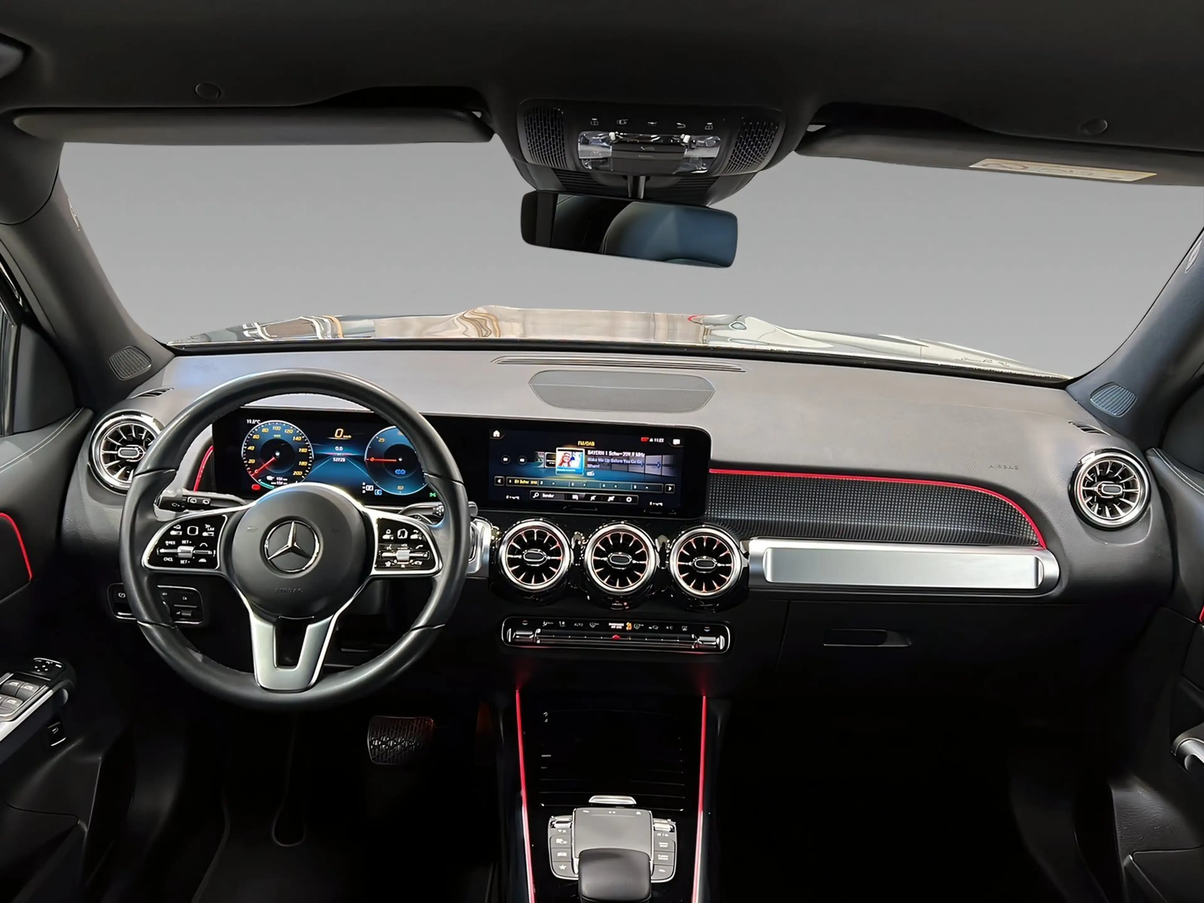 Mercedes-Benz EQB 300 4M PROGRESSIVE+LED+DISTR+360+7-Sitzer — photo 11