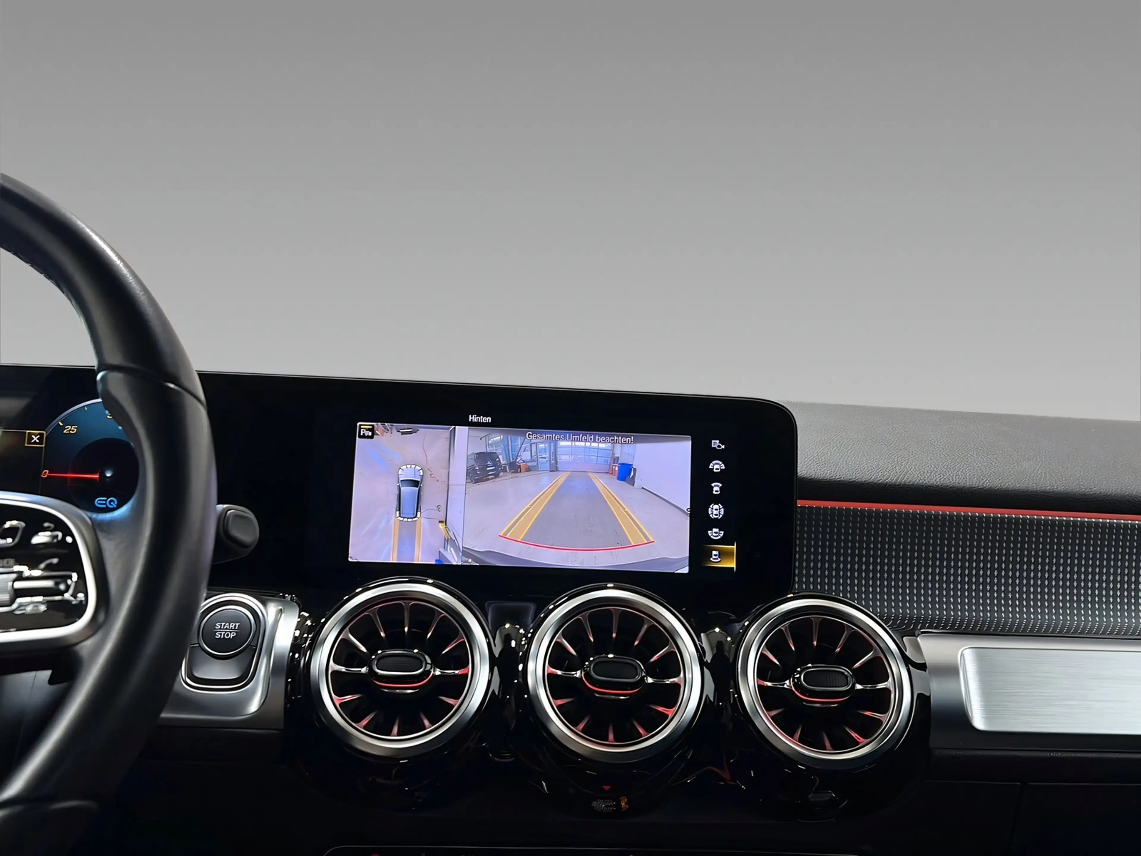 Mercedes-Benz EQB 300 4M PROGRESSIVE+LED+DISTR+360+7-Sitzer — photo 15
