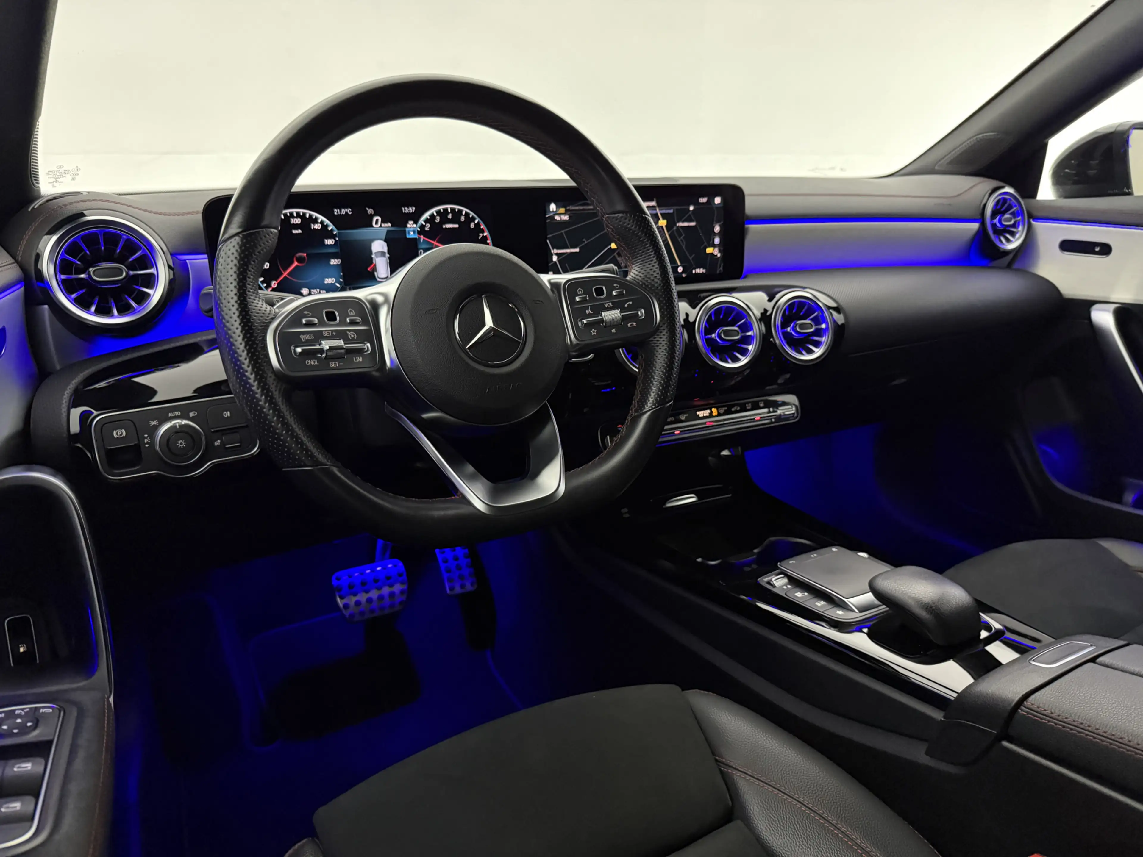Mercedes-Benz CLA 250 Shooting Brake e AMG Limited | Camera | Virtual | — photo 14