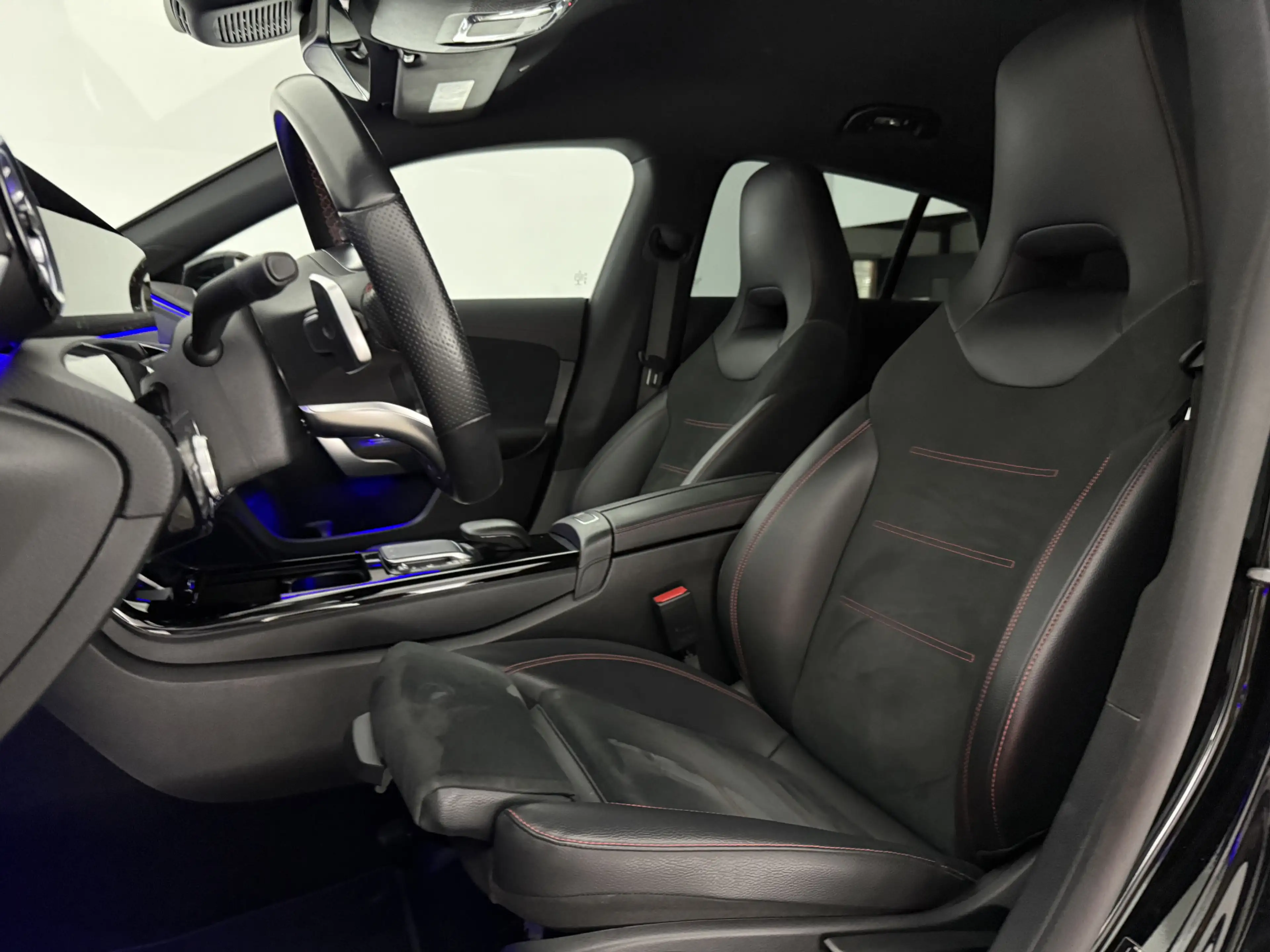 Mercedes-Benz CLA 250 Shooting Brake e AMG Limited | Camera | Virtual | — photo 15