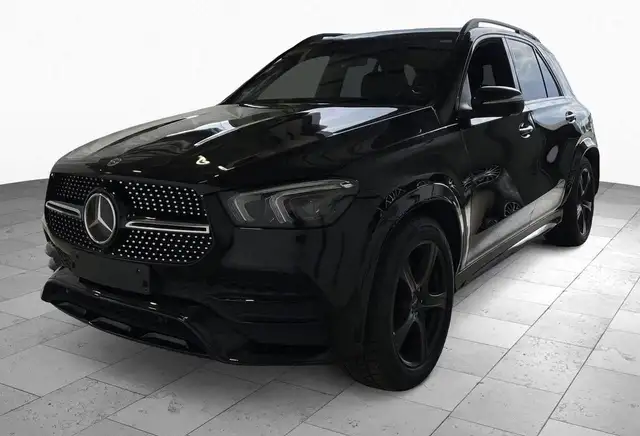 Mercedes-Benz Gle view 3
