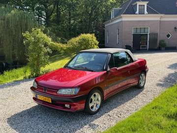 2.0i Cabriolet NL-auto