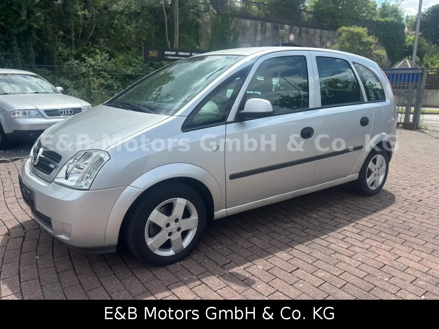 Opel Meriva 1.6 2.Hand/Klima/AHK/TÜV NEU Gris - 2