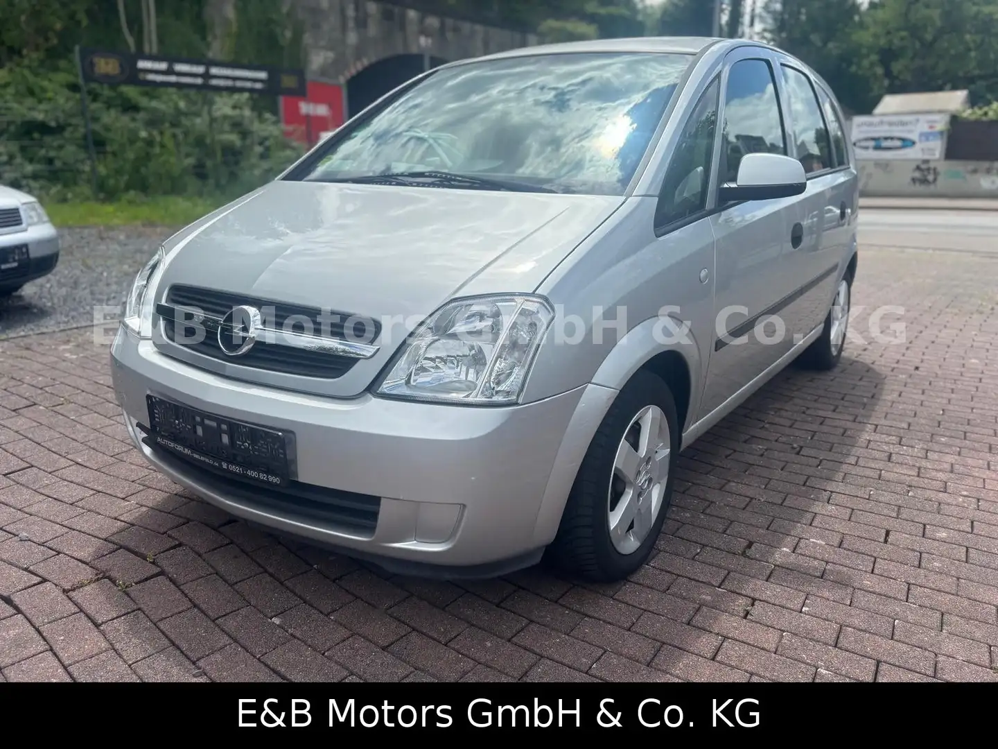 Opel Meriva 1.6 2.Hand/Klima/AHK/TÜV NEU Gris - 1