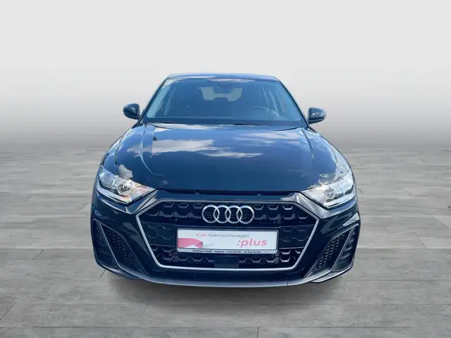 Audi A1 view 8