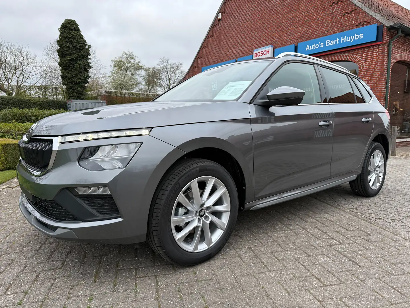 Skoda Kamiq Top Selection 1.0 TSI DSG - LED/CRUISE/CAM/PDC/... Gris - 1