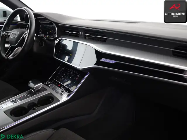Audi A6 view 10
