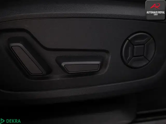Audi A6 view 12