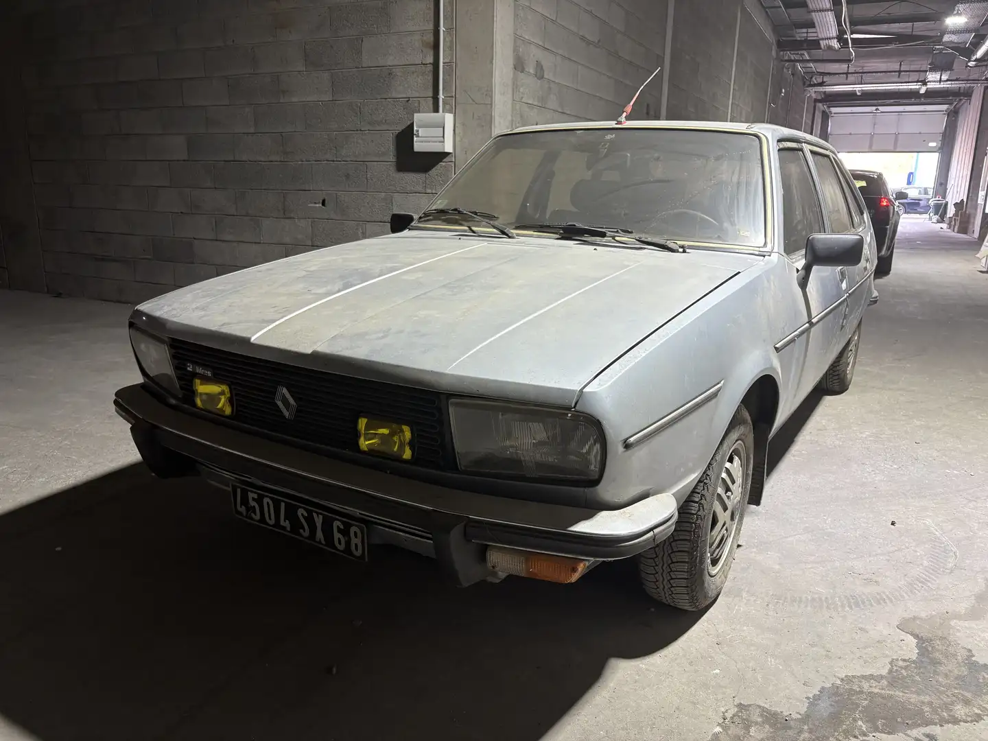 Renault R 20 - 1
