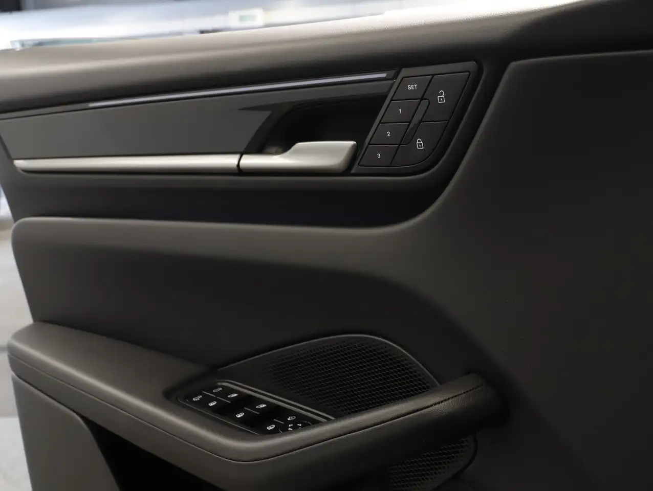 Porsche Macan 2026 — фото 14
