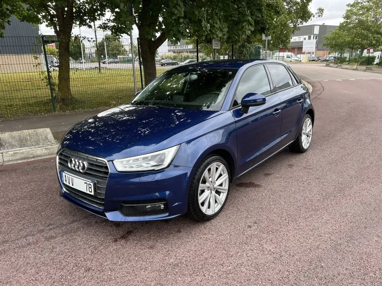 Audi A1 ambiente 1.6 tdi 116 ch bvm