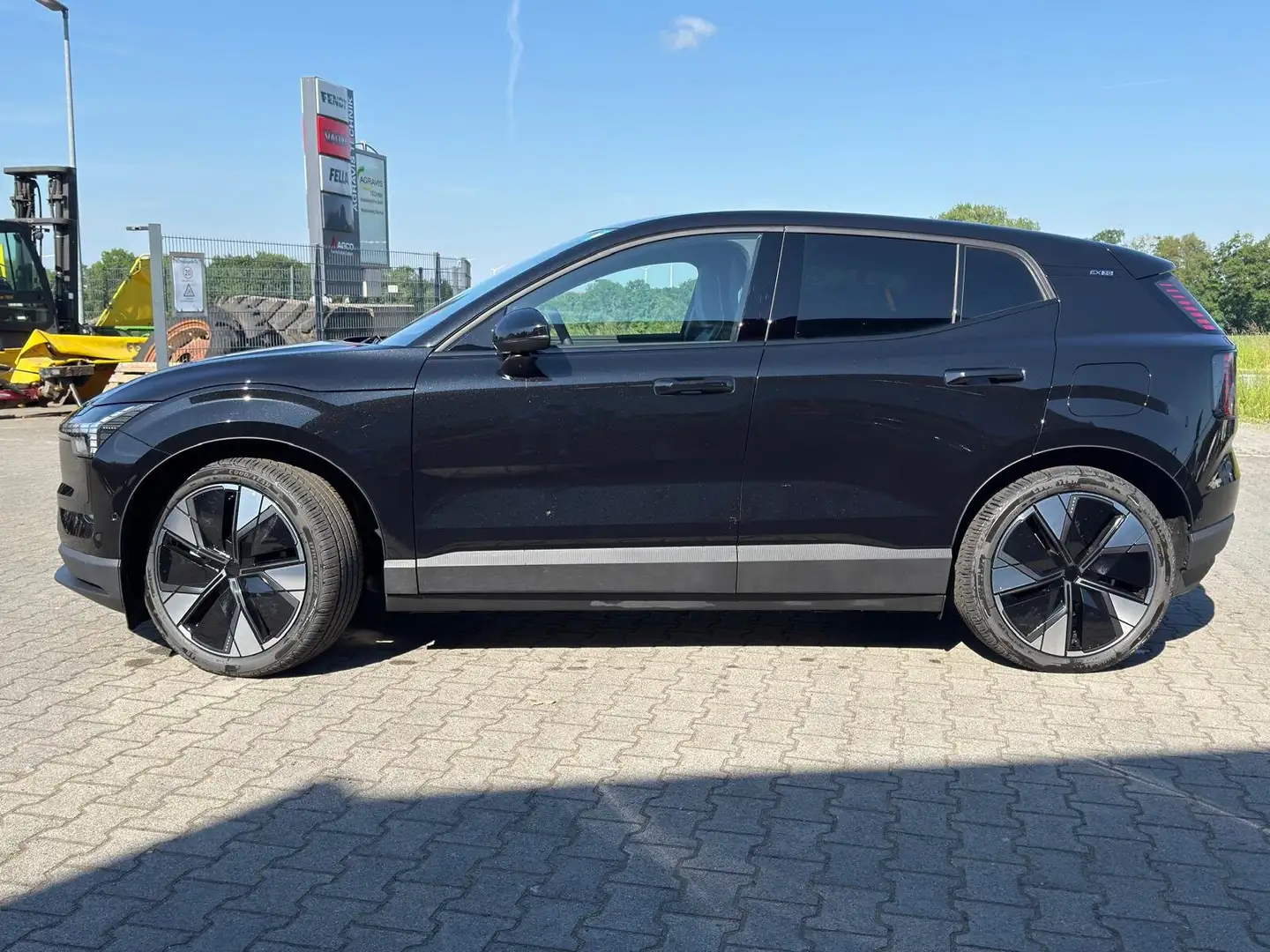 Volvo EX30 EX30 Extended Range Ultra 20"ALU|SCHEIBEN|STANDH Zwart - 2
