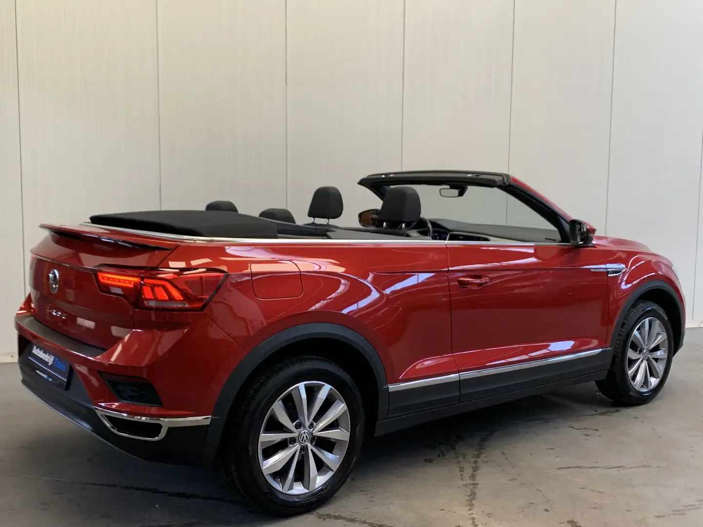 Volkswagen T-Roc Cabrio 1.0 TSI 115Pk NAVI-ECC-PDC-DIGTAL COCKPIT-L Rood - 2