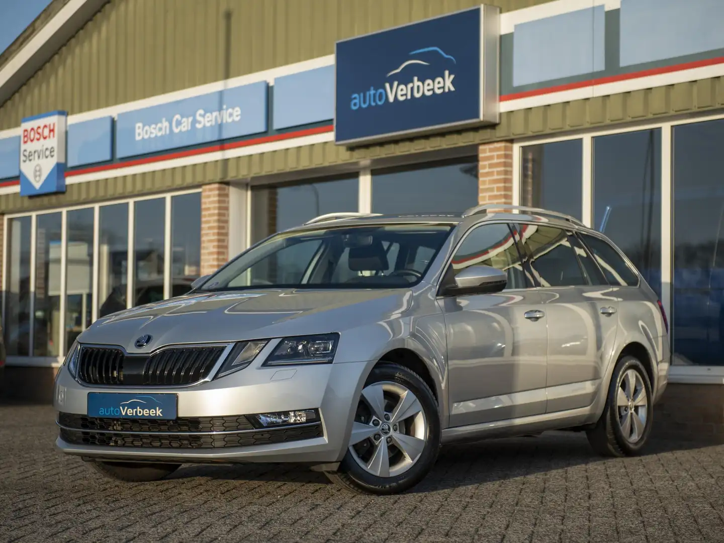 Skoda Octavia Combi 1.5TSi 150pk DSG Greentech Style | Virtual C Šedá - 1